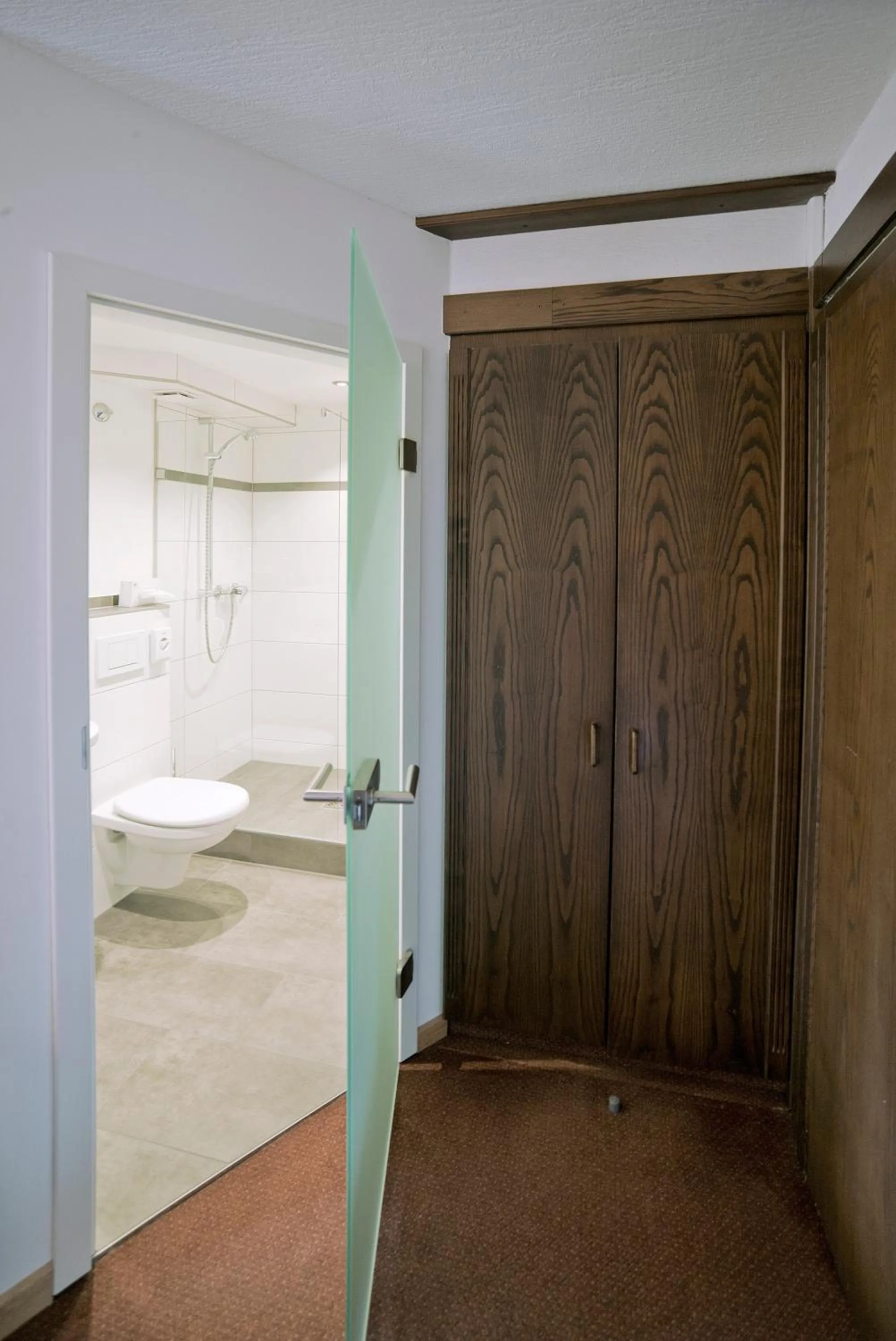 Bathroom in Hotel-Restaurant Zum Hirschhaus Inklusiv Chiemgaukarte