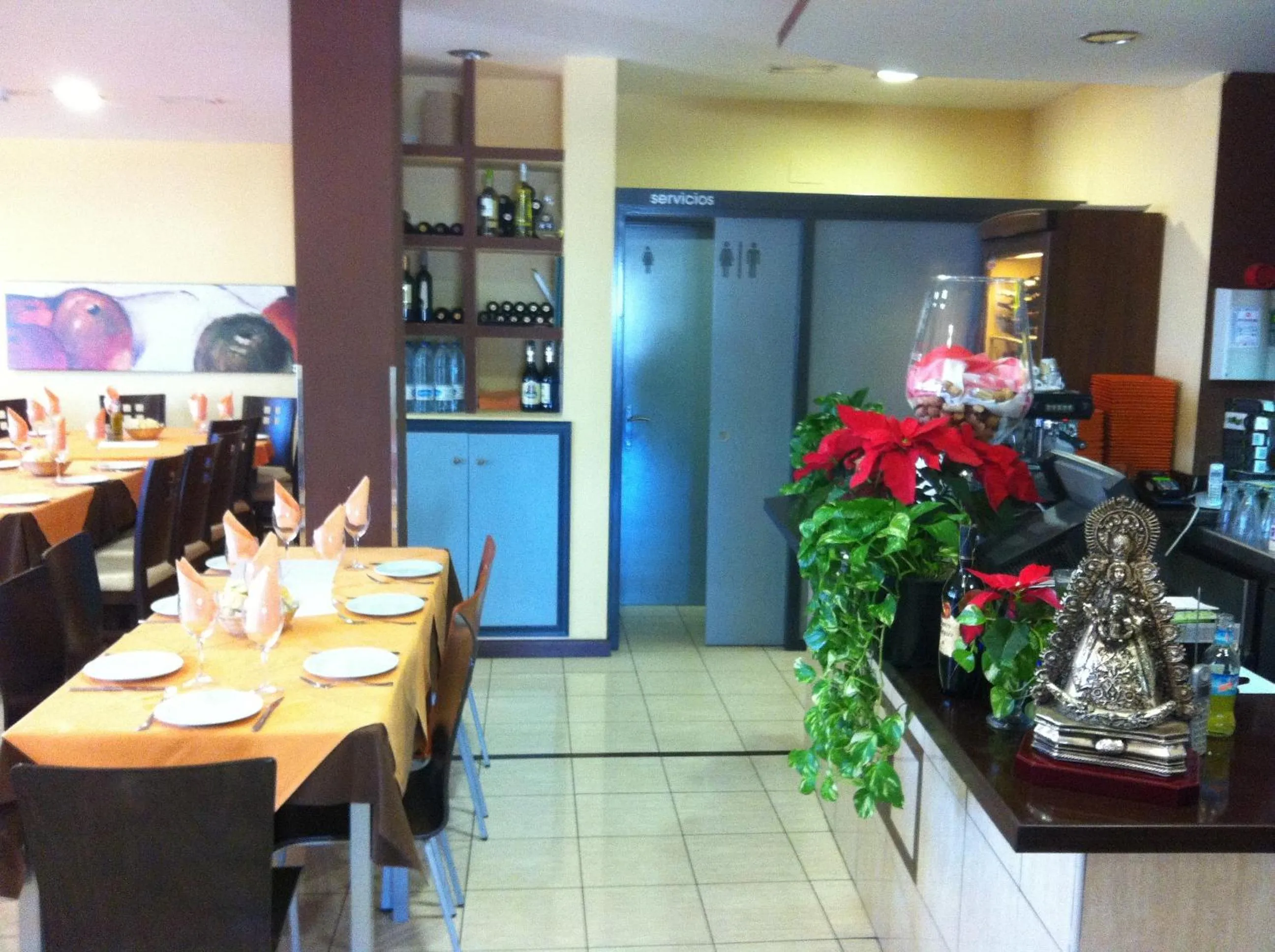 Restaurant/places to eat in Hotel El Cruce Moraleda