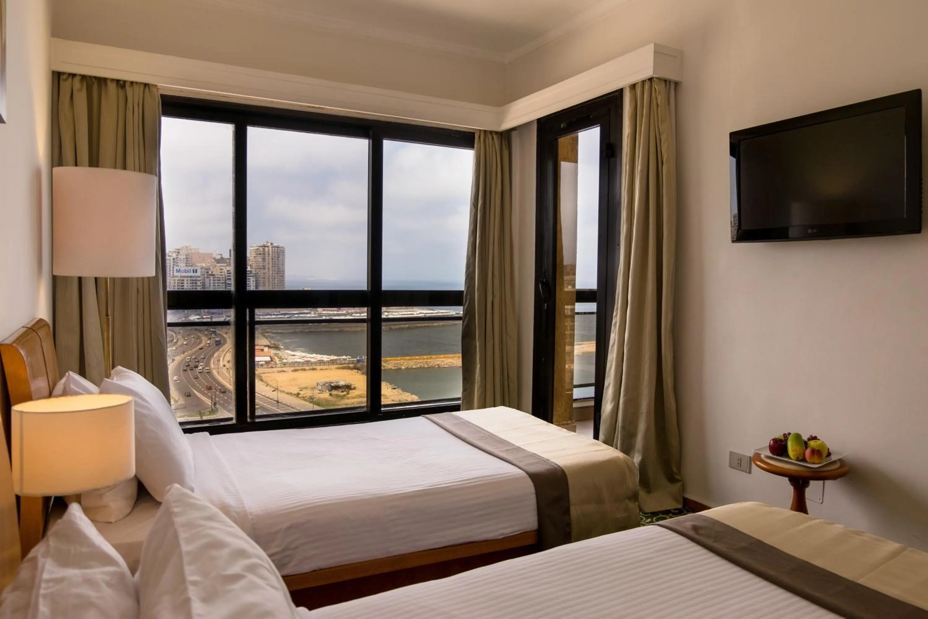 Bedroom, Bed in Plaza Hotel Alexandria