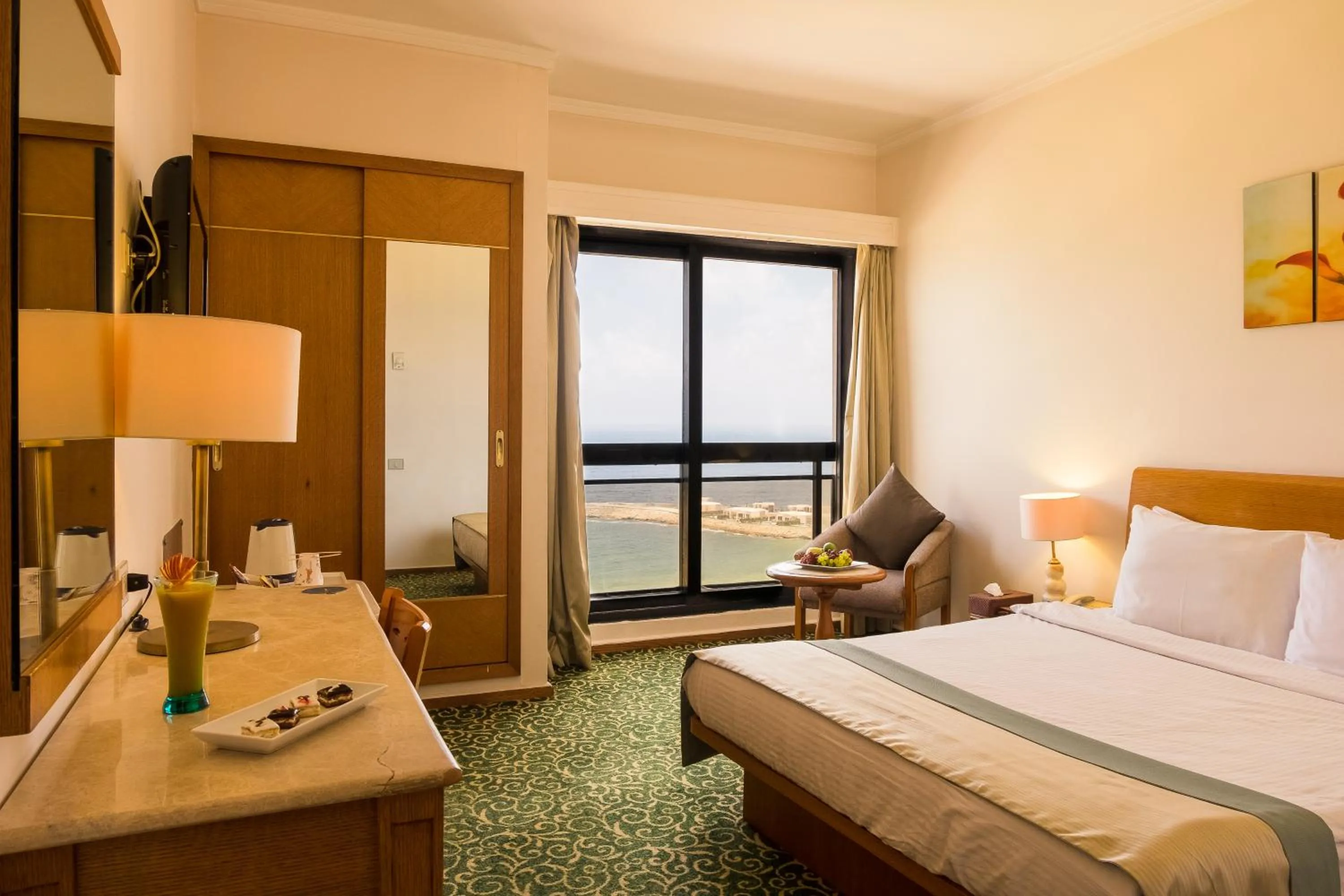 Bed in Plaza Hotel Alexandria