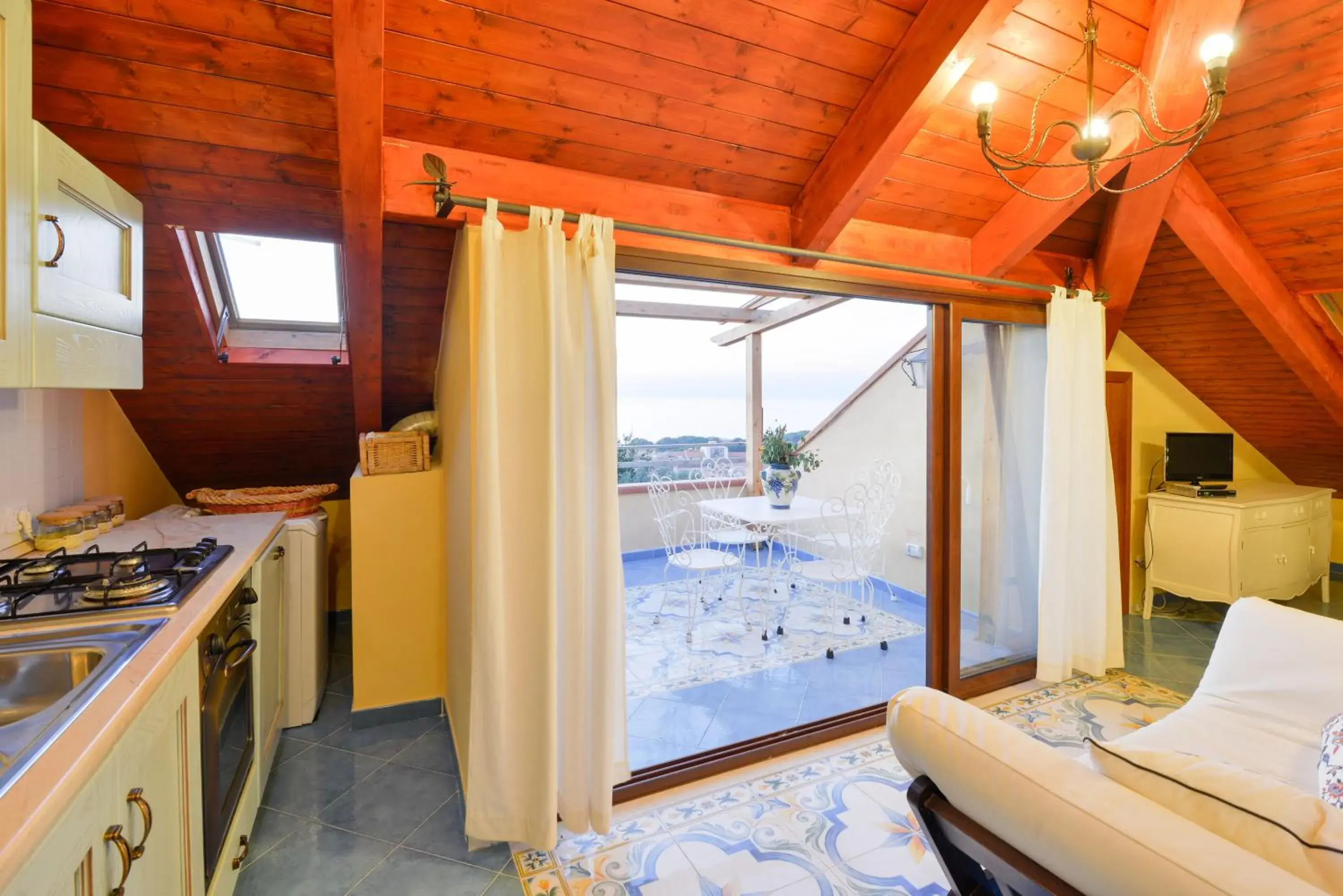 Studio with Private Terrace - Attic in Villa Elaia Studio with Private Terrace - Attic in Villa Elaia