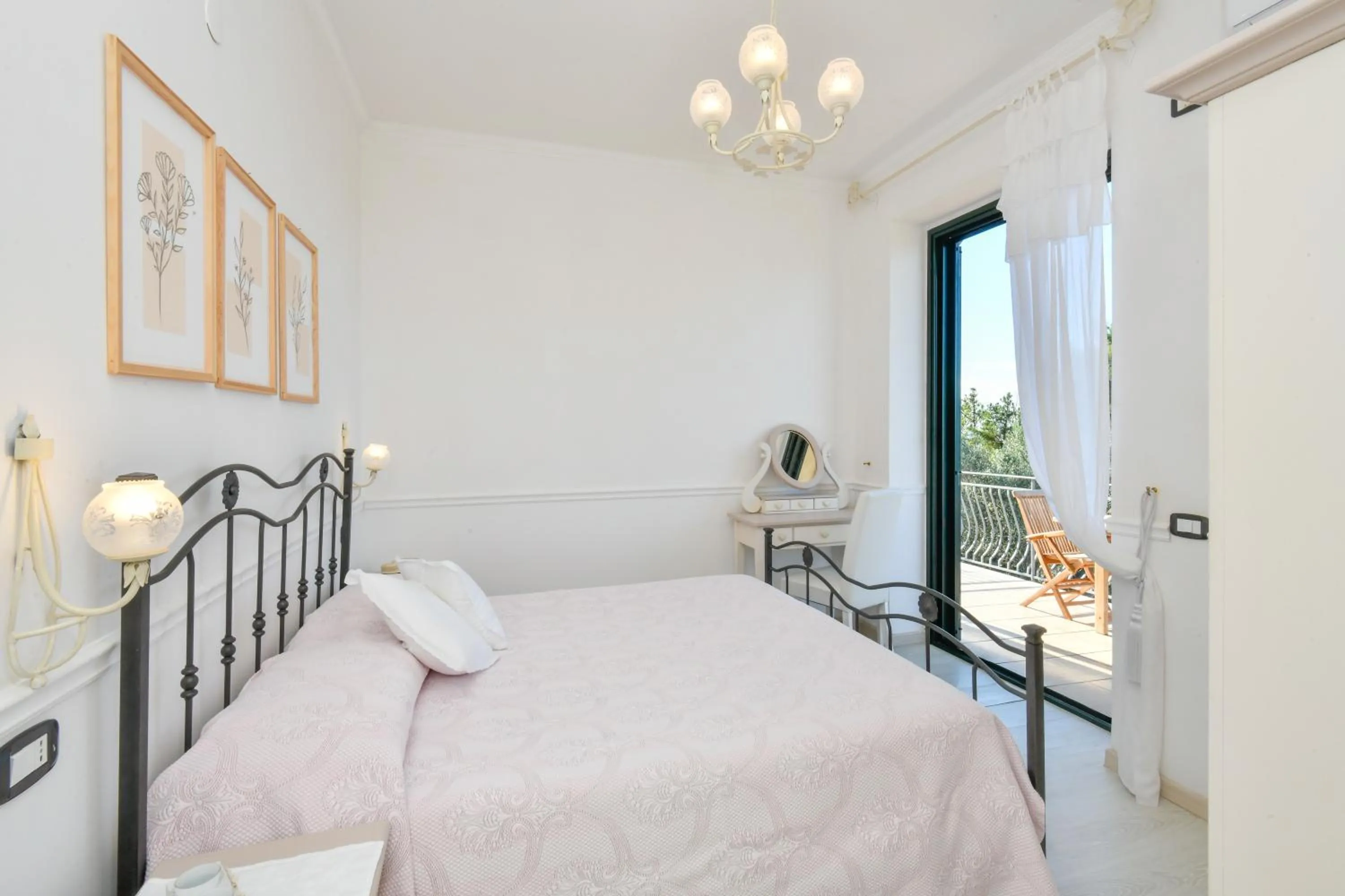 Bed in Villa Elaia