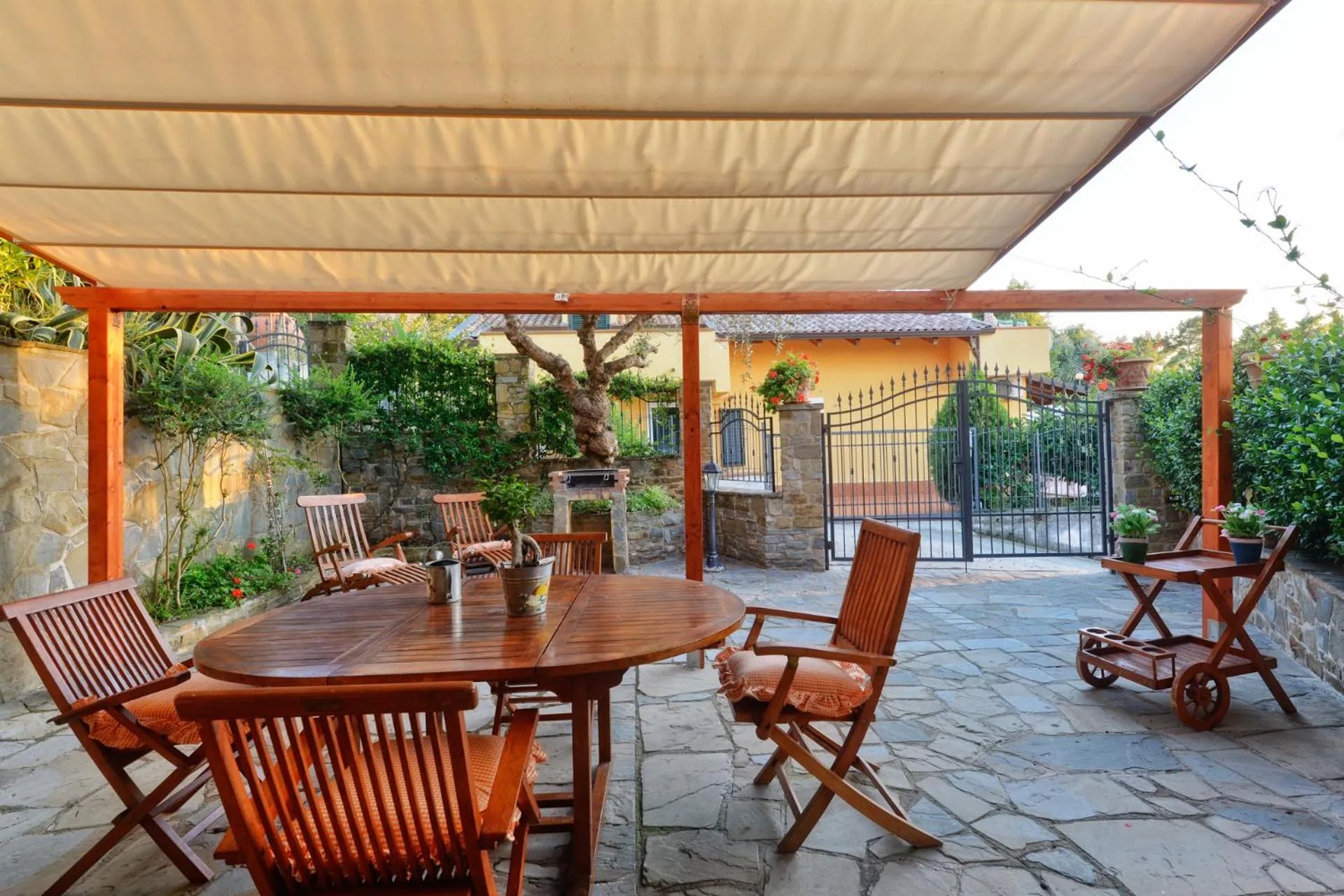 Garden in Villa Elaia