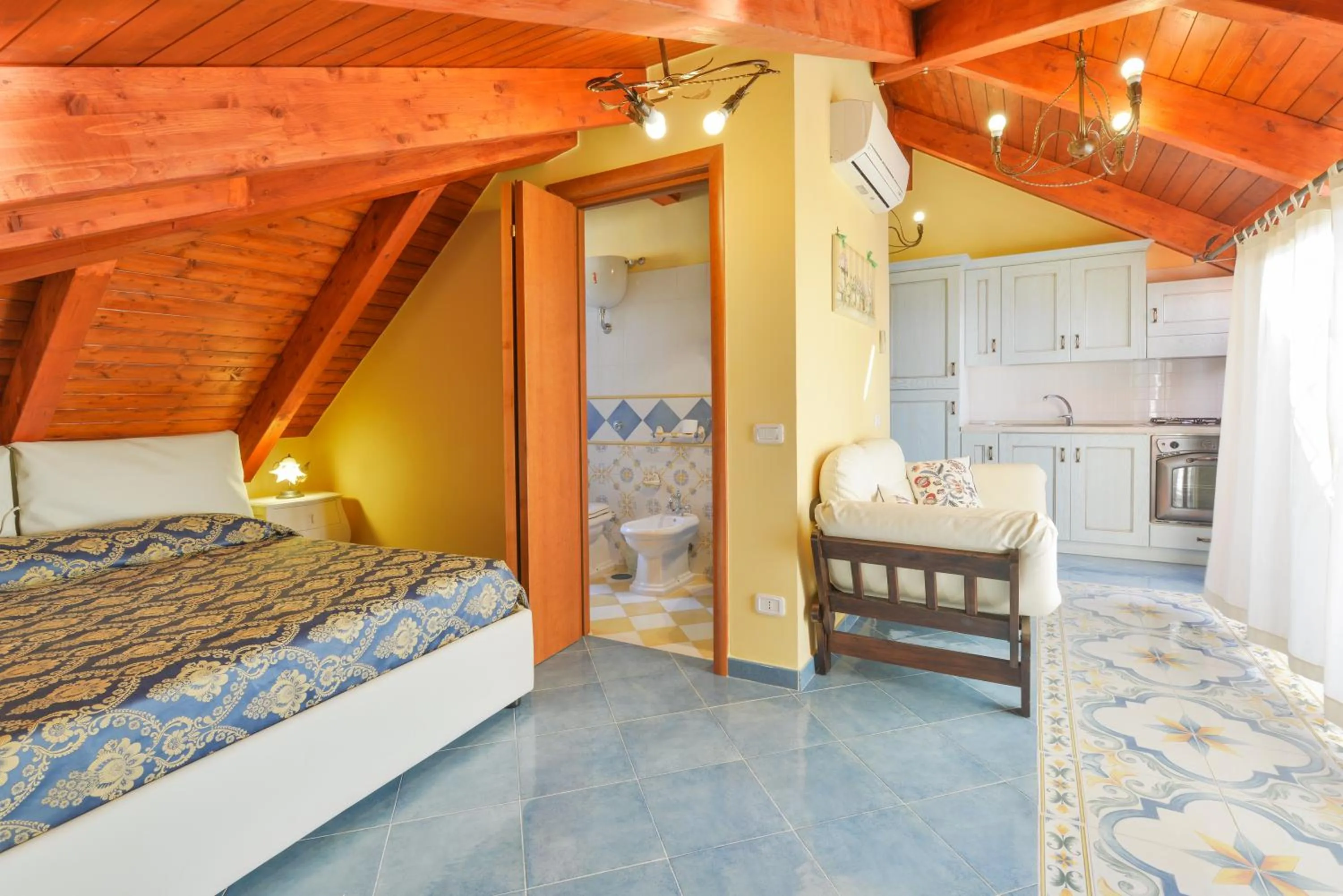 Living room, Bed in Villa Elaia