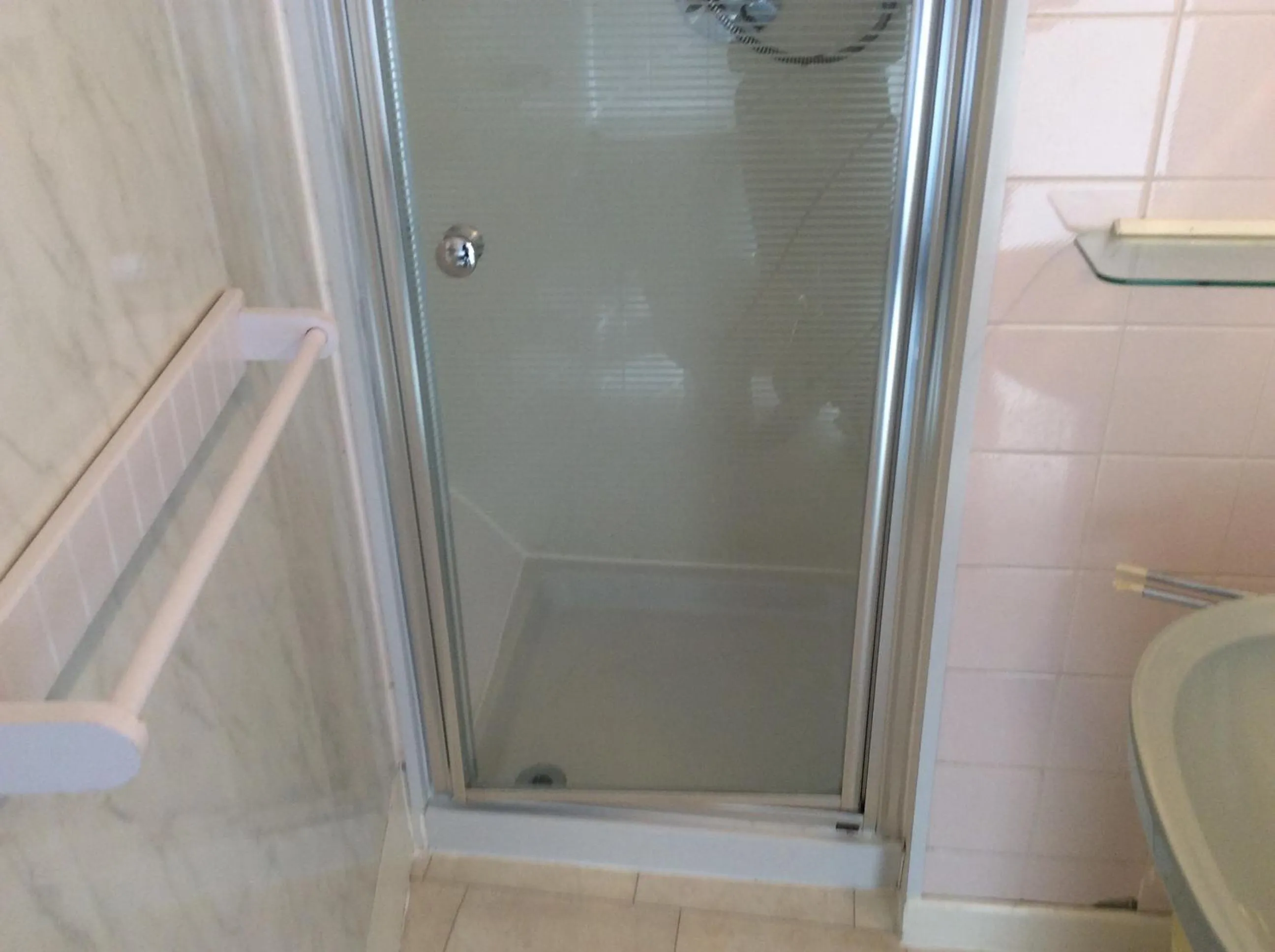 Bathroom in Ash Hotel B&B