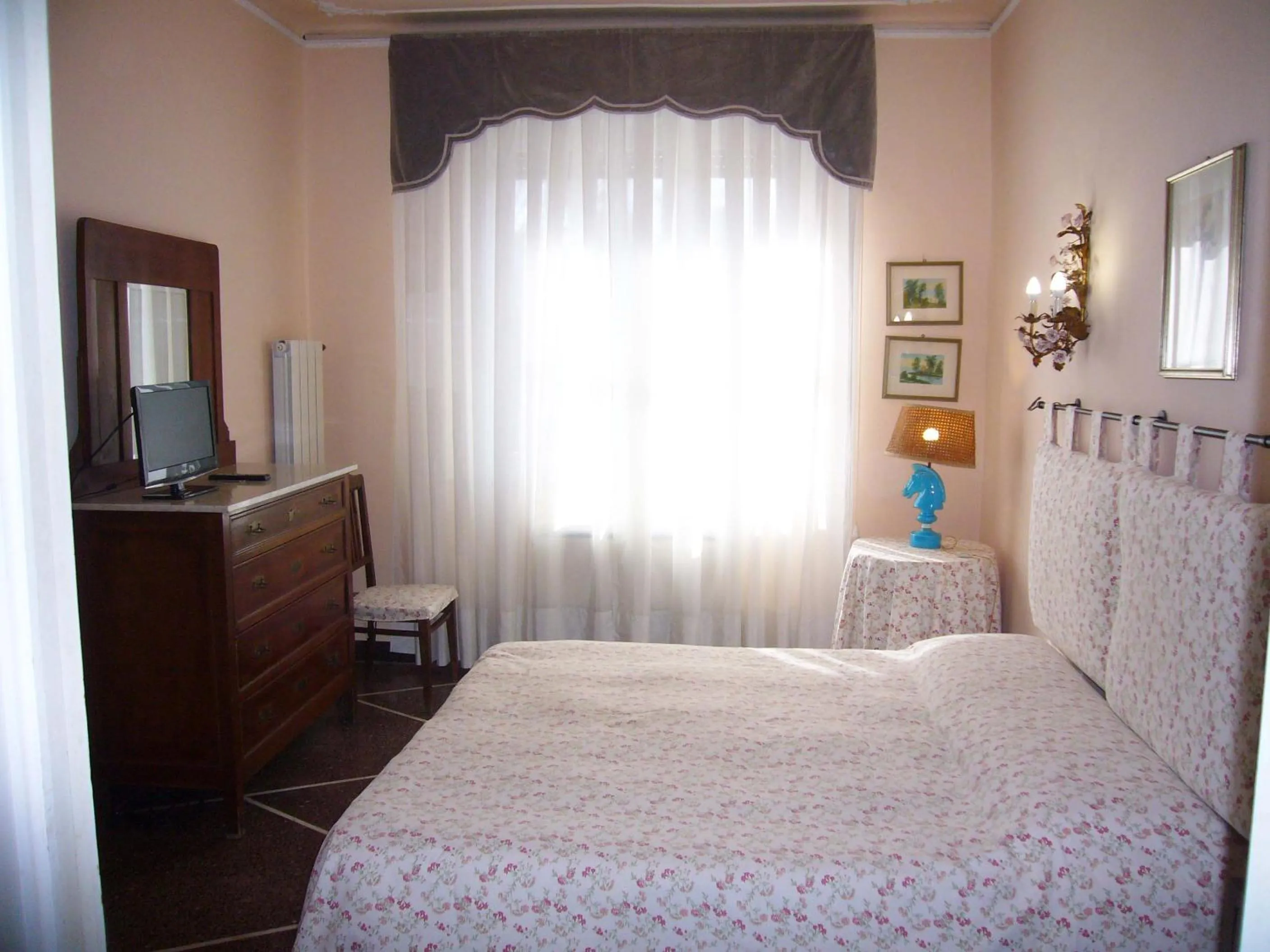 Bedroom, Bed in B&B Red Horse