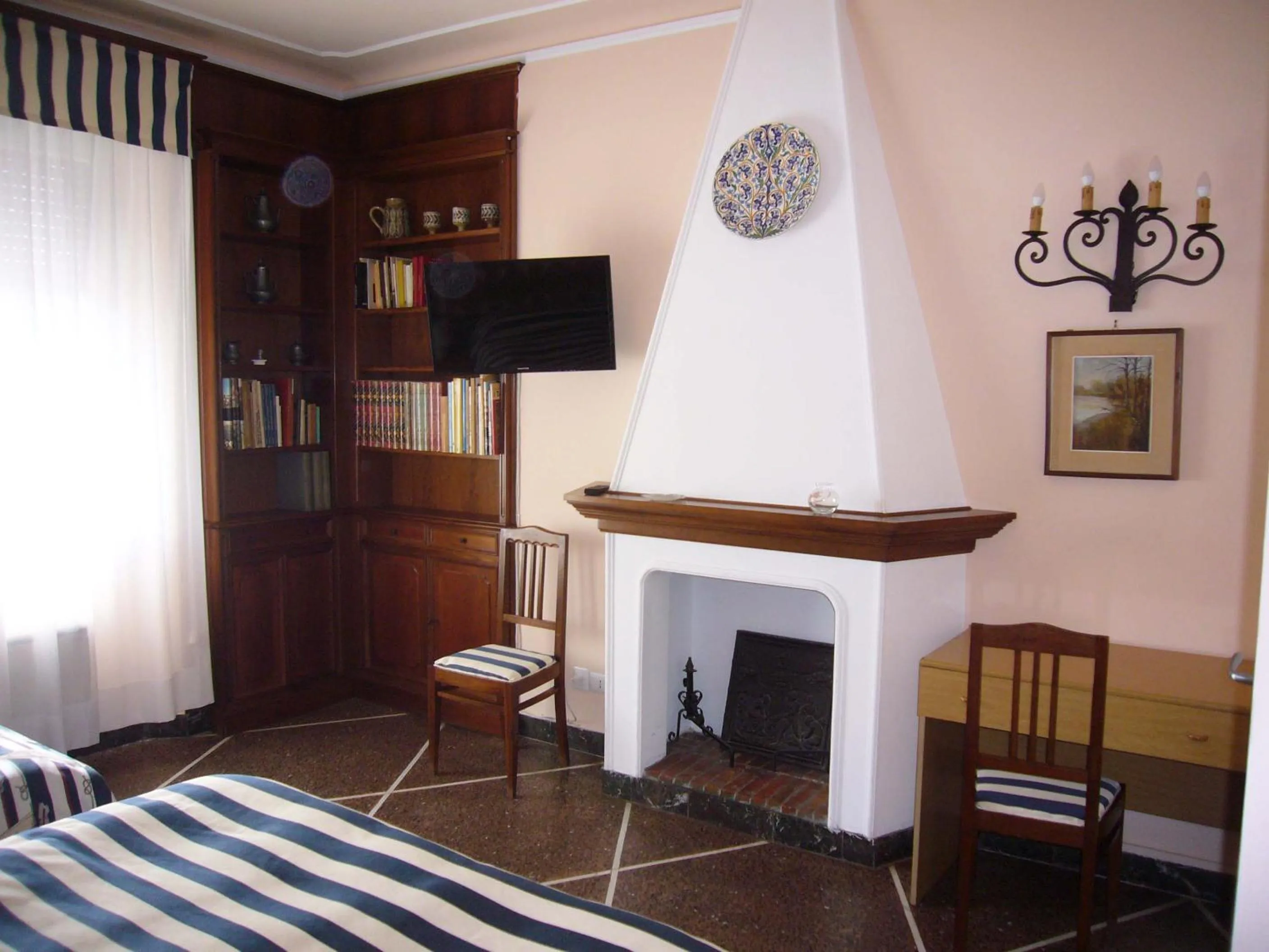 Photo of the whole room, Bed in B&B Red Horse