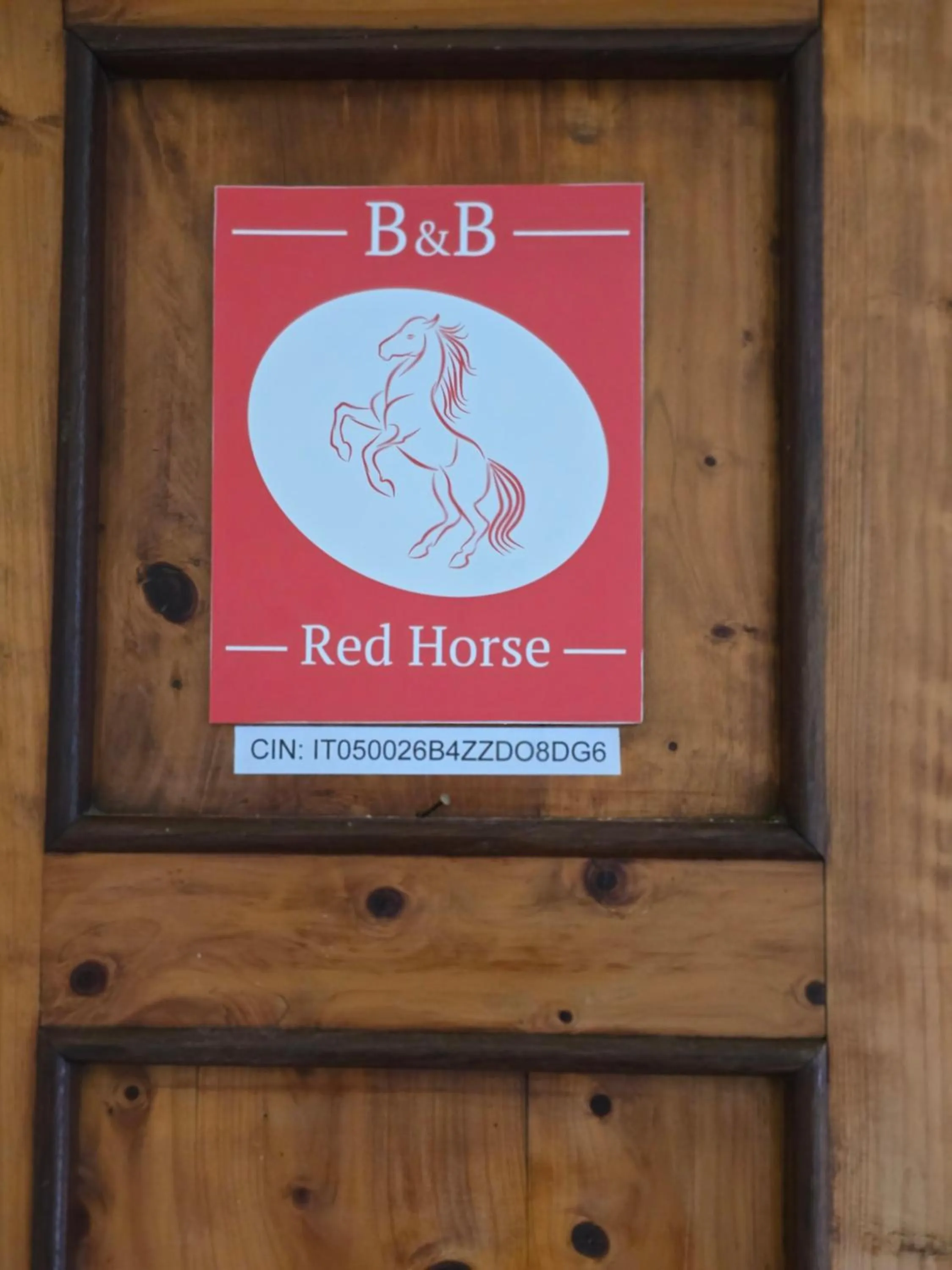 Logo/Certificate/Sign in B&B Red Horse