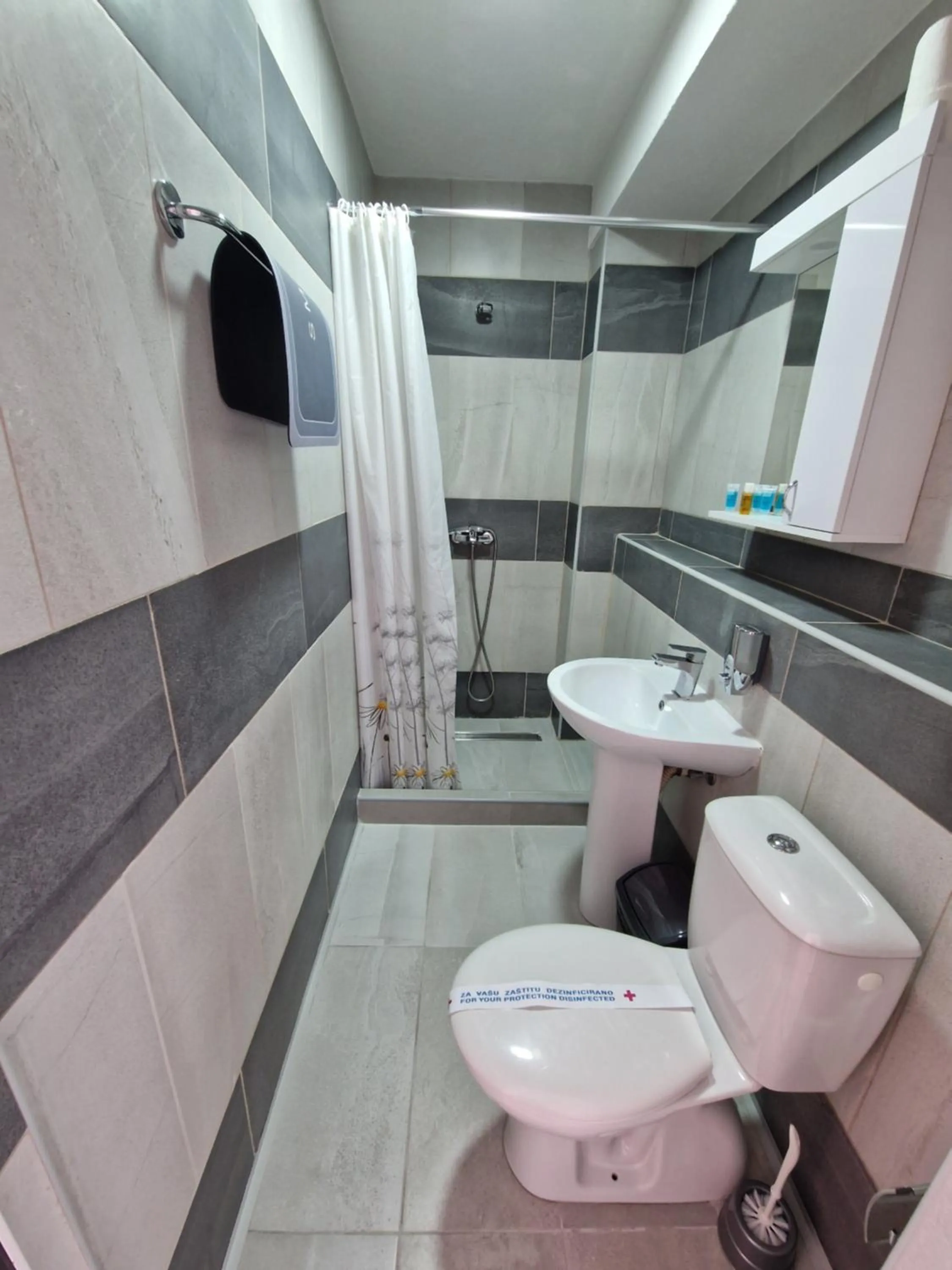 Shower in Flamingo Resort