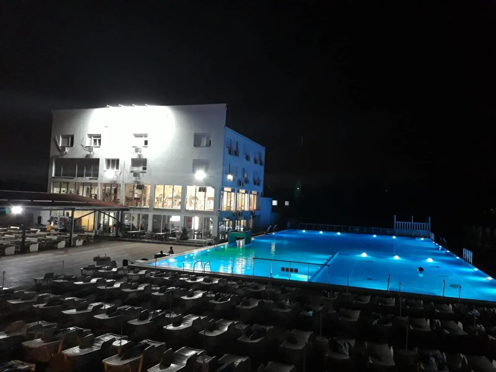 Swimming pool in Flamingo Resort