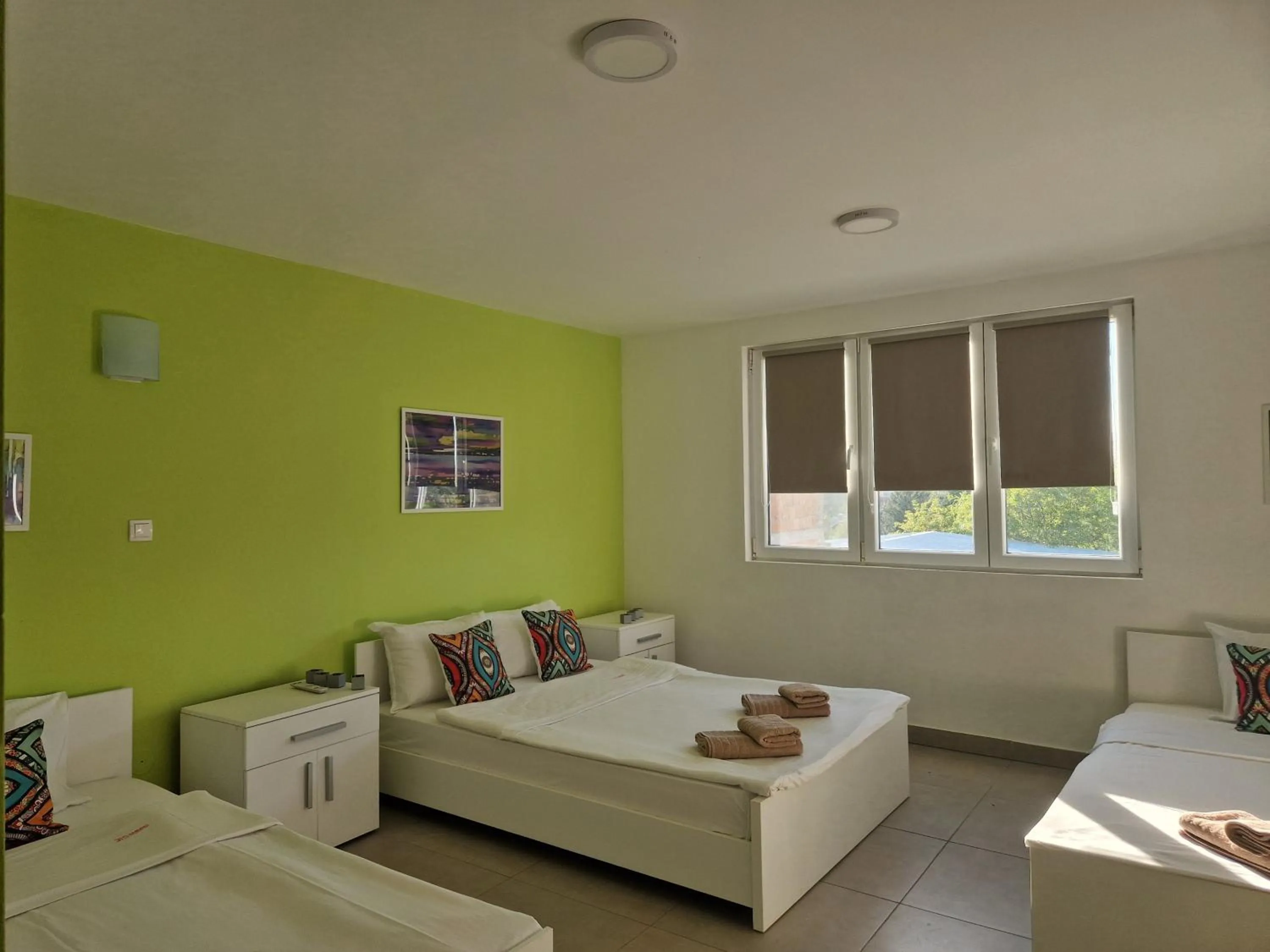 Photo of the whole room, Bed in Flamingo Resort