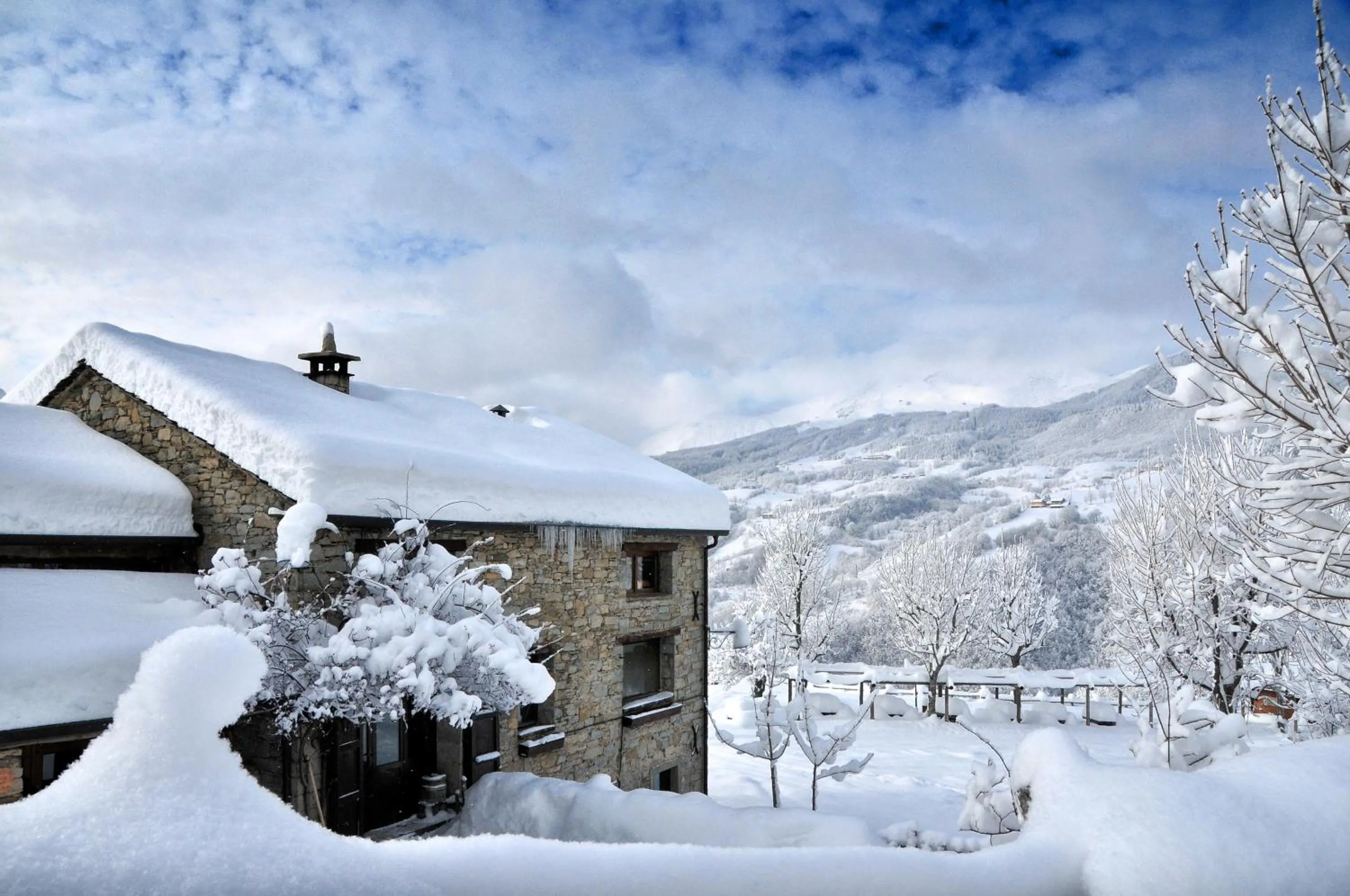 Facade/entrance in Agriturismo del Cimone