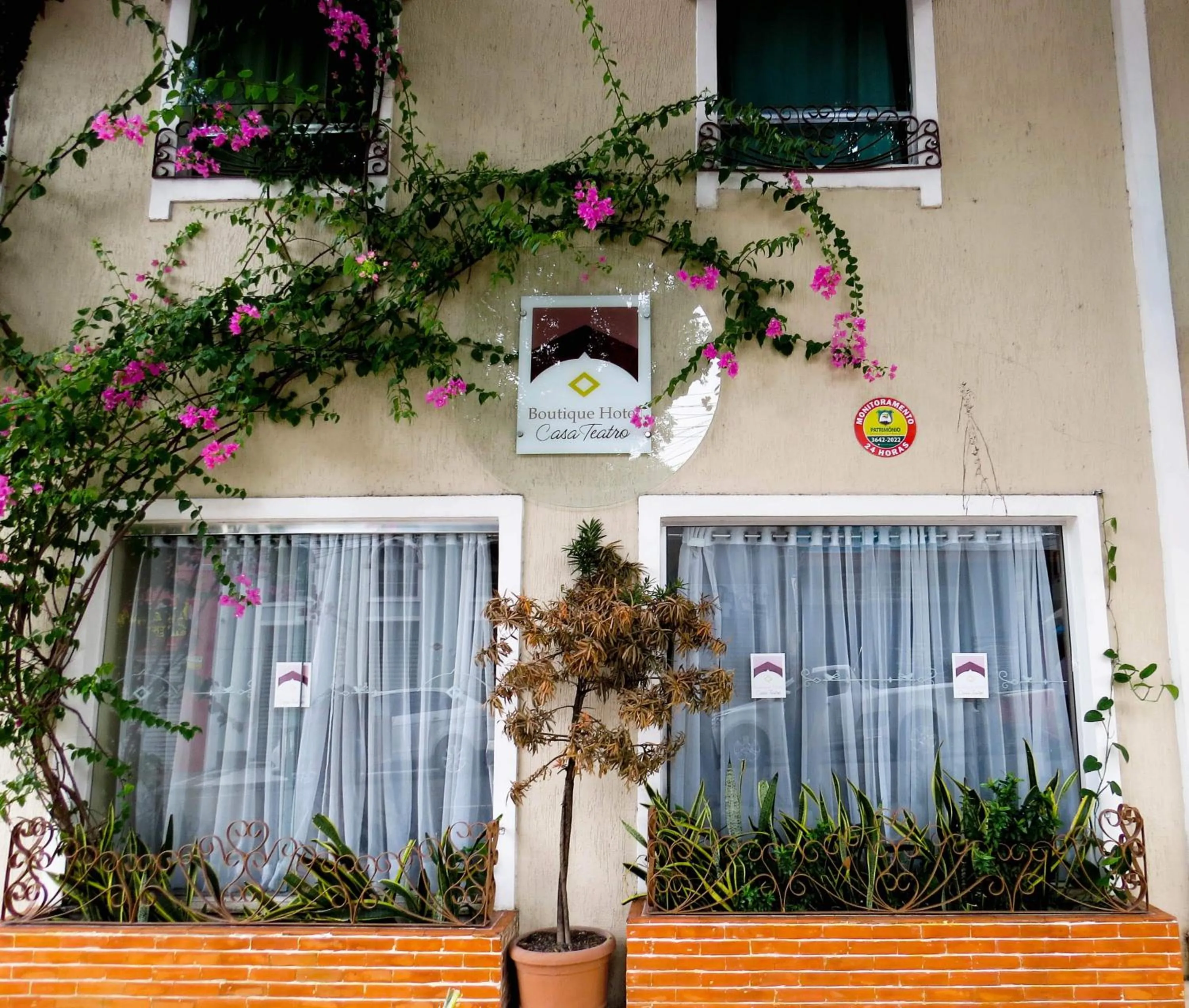 Facade/entrance in Boutique Hotel Casa Teatro