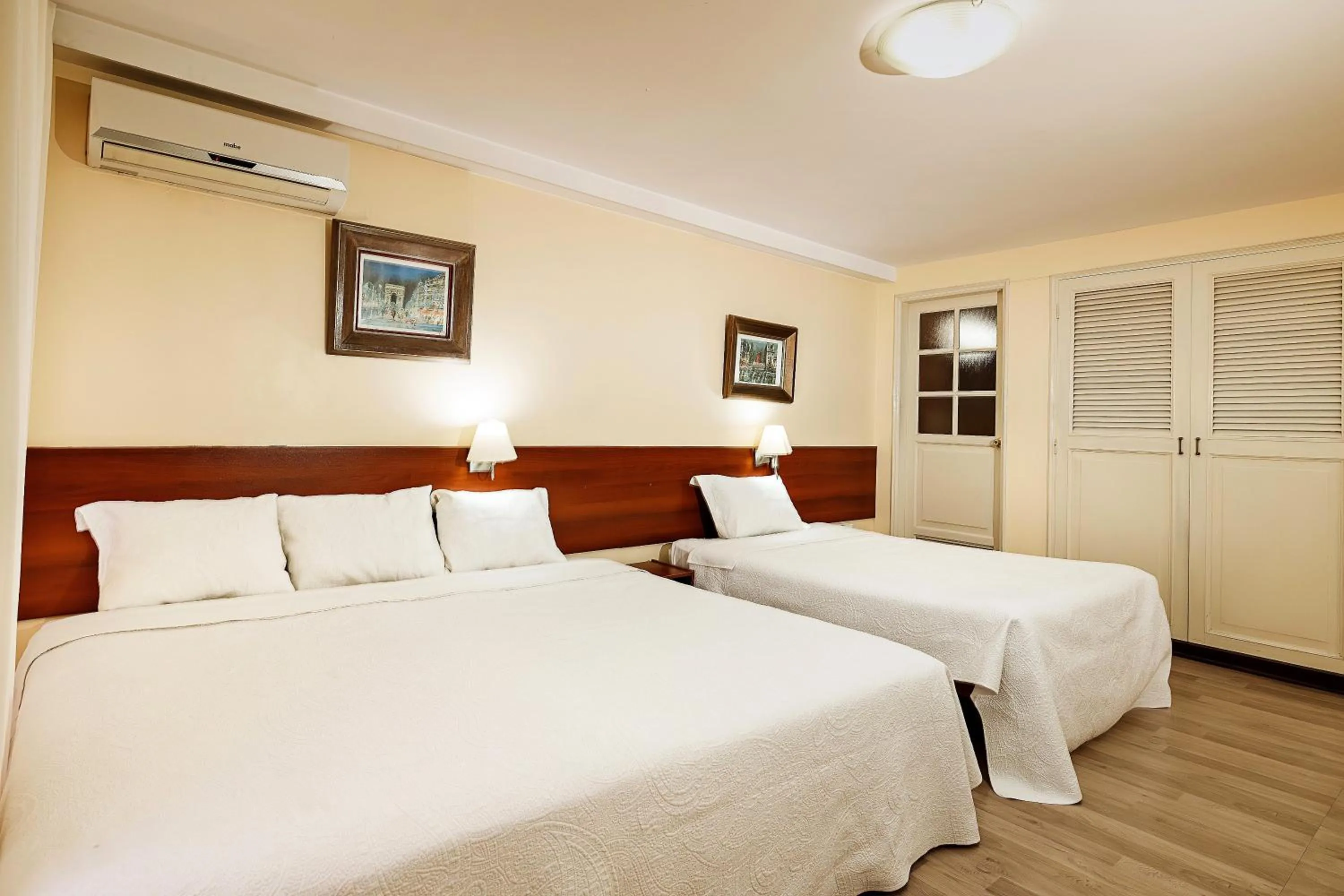 Bed in Gran Bolivar Hotel - Trujillo, Perú