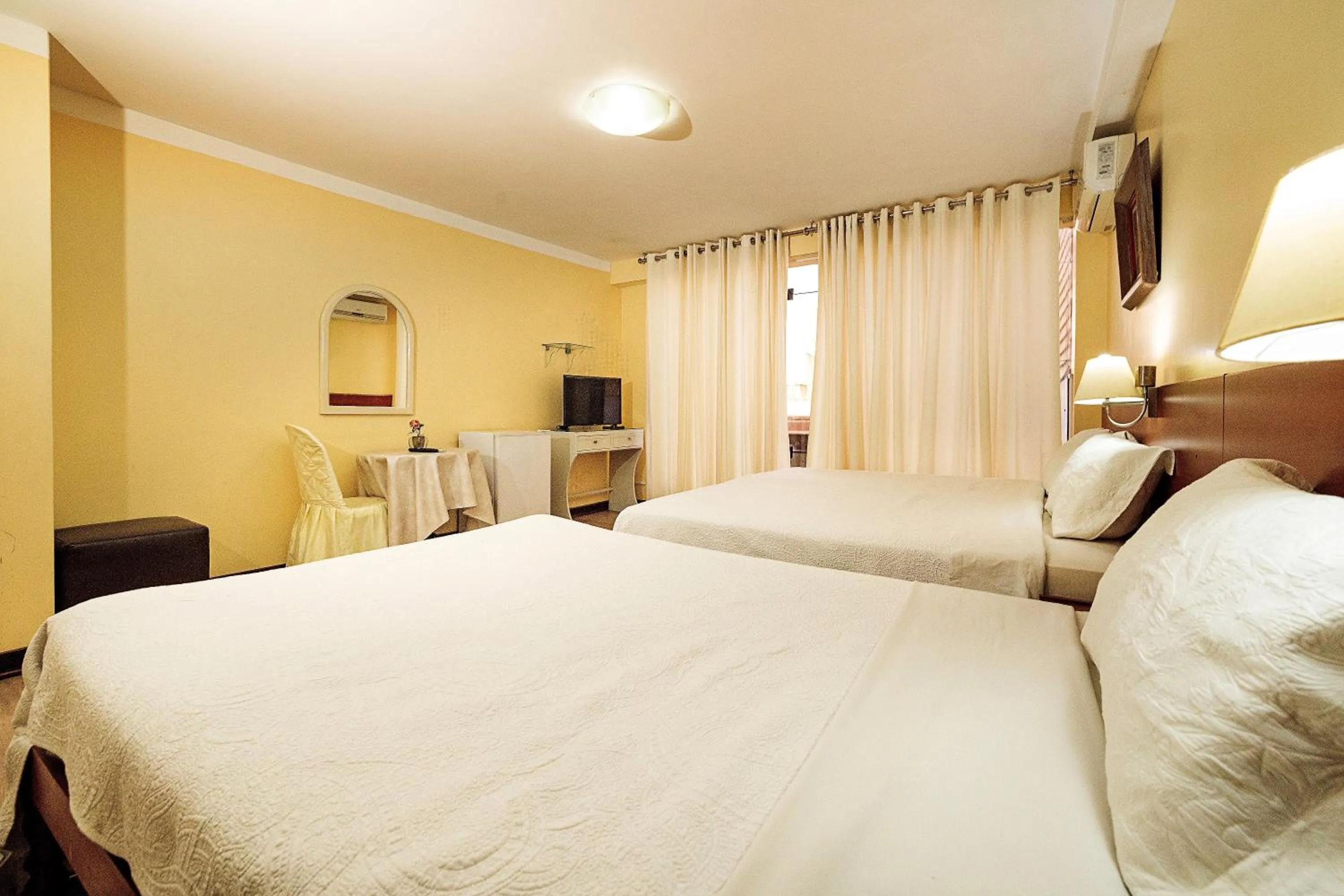 Bed in Gran Bolivar Hotel - Trujillo, Perú