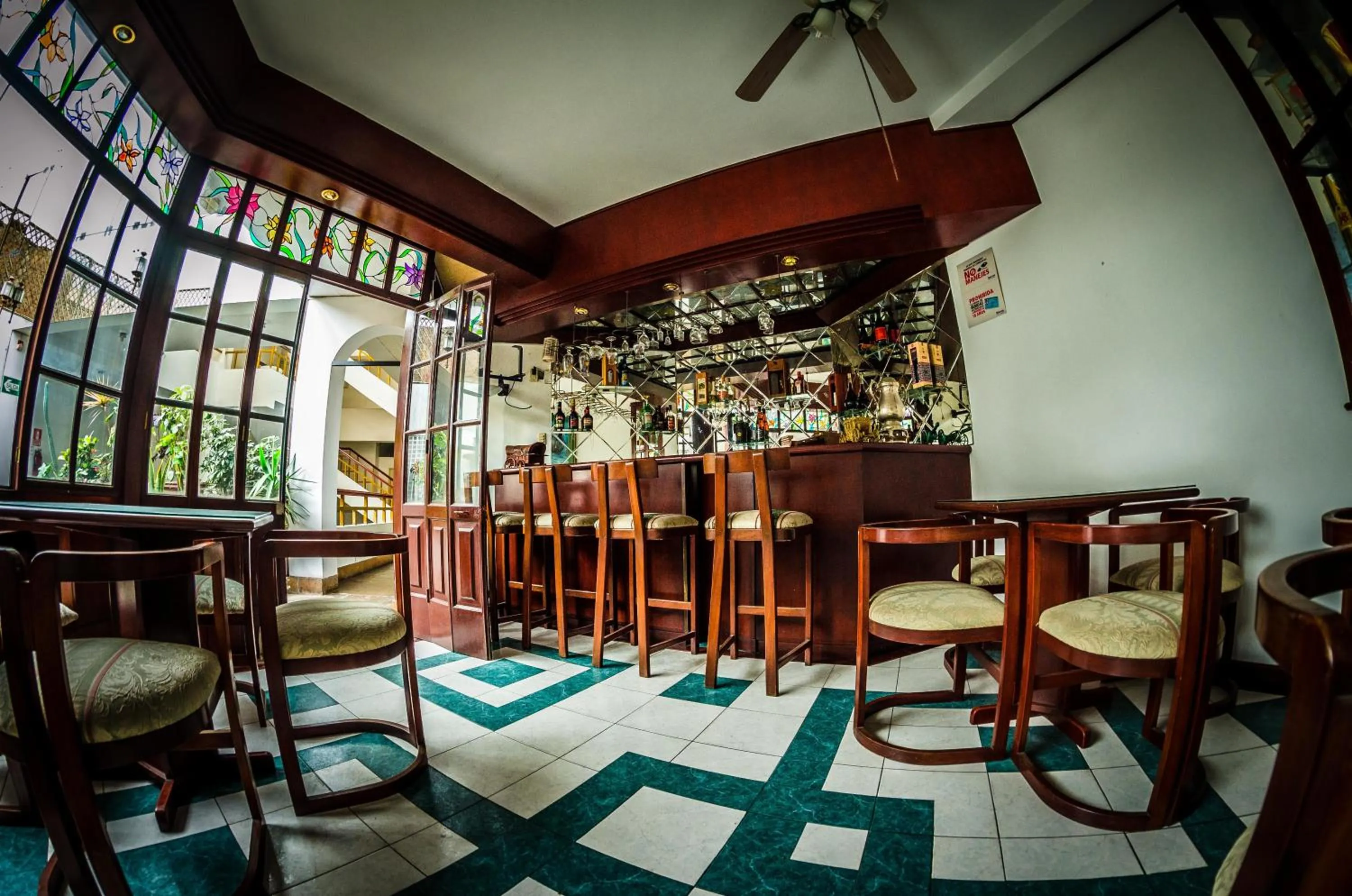 Lounge or bar in Gran Bolivar Hotel - Trujillo, Perú