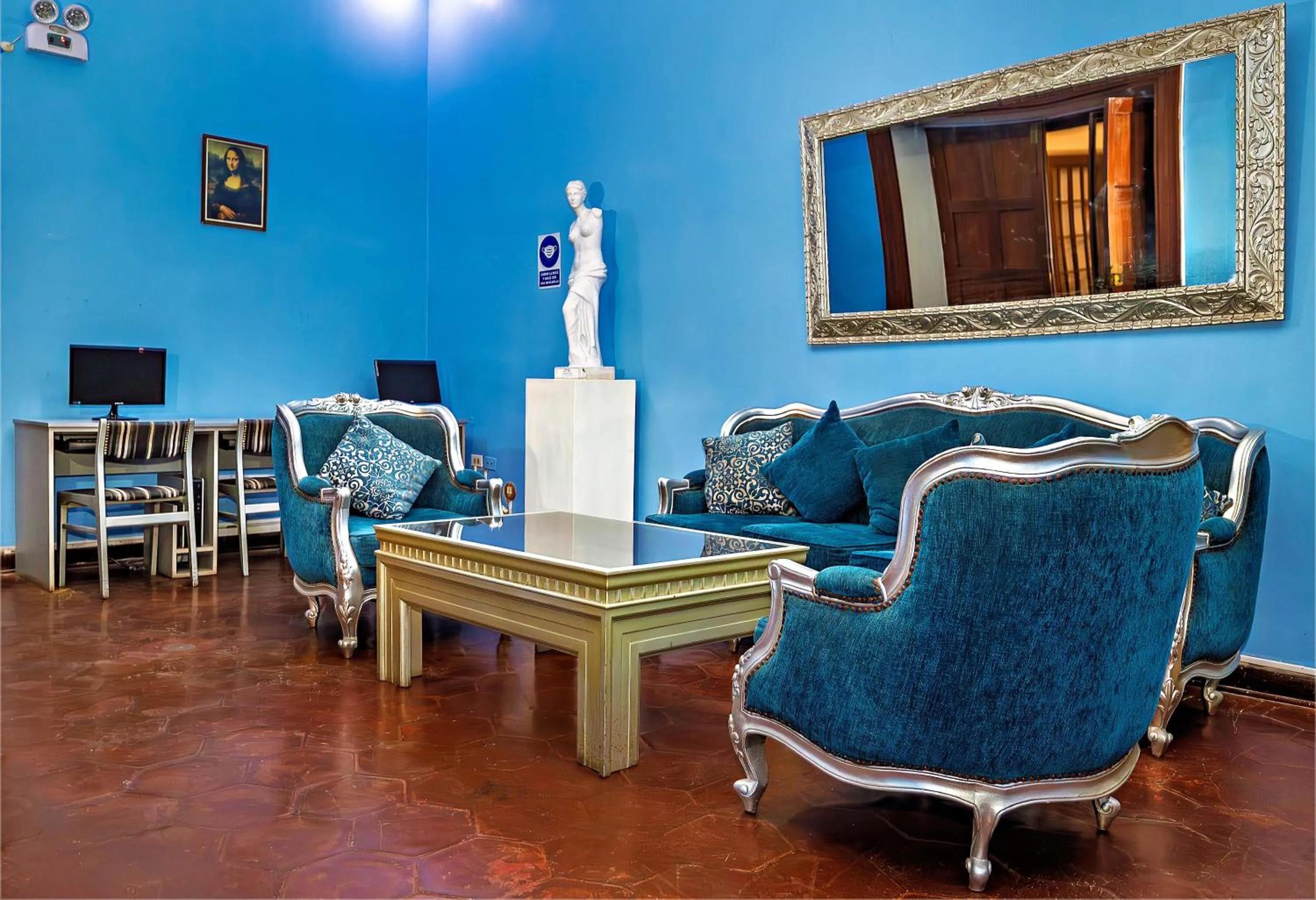 TV and multimedia in Gran Bolivar Hotel - Trujillo, Perú