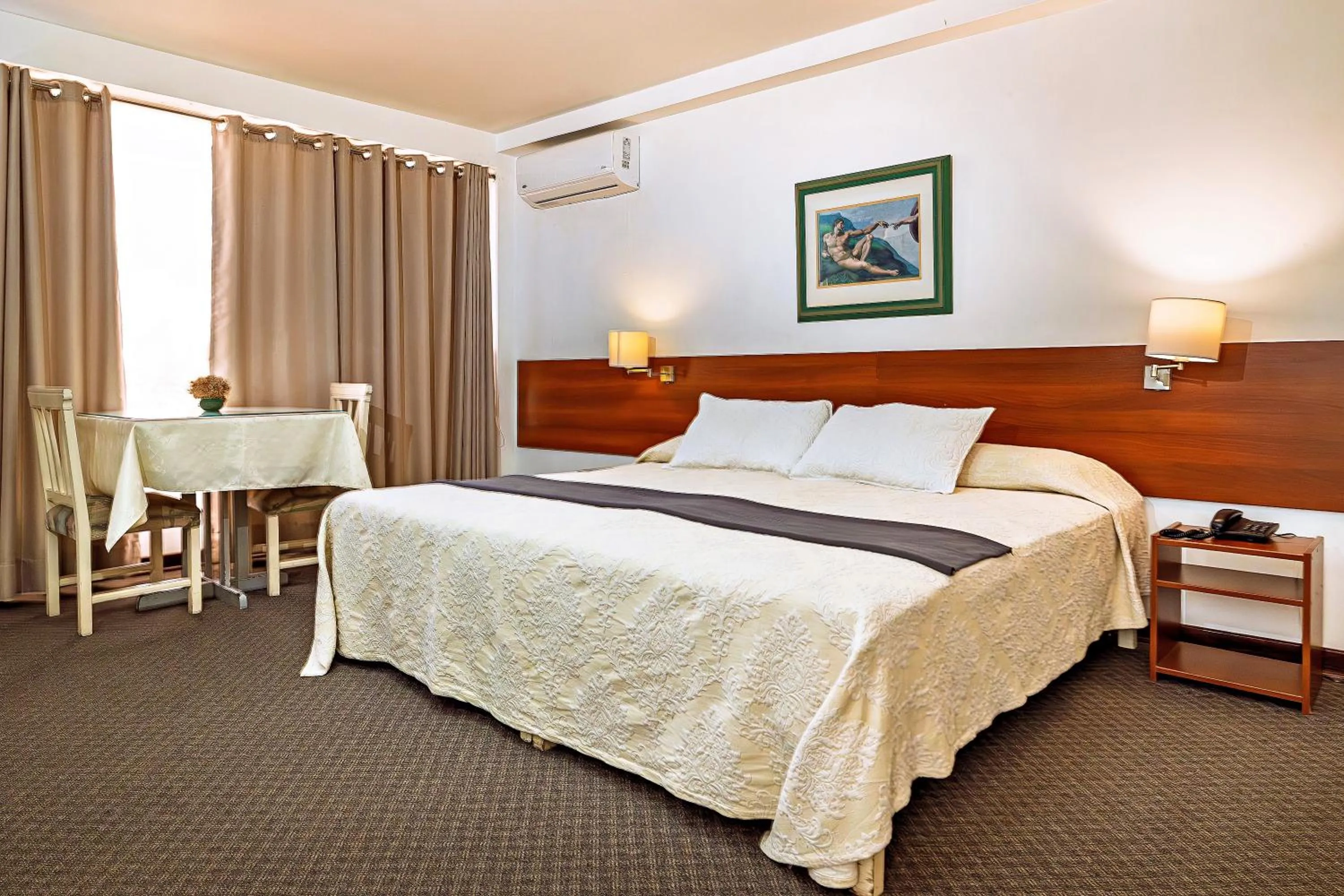 Bed in Gran Bolivar Hotel - Trujillo, Perú