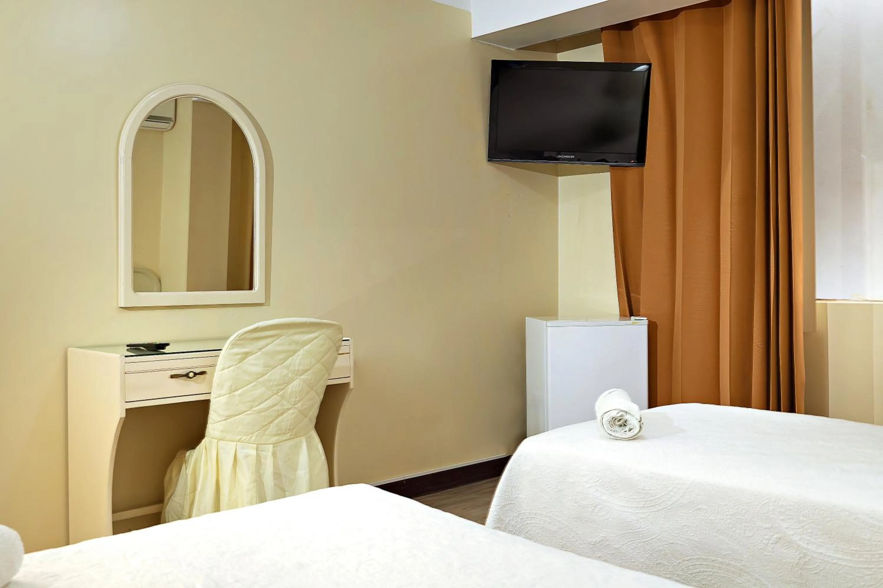 Bed in Gran Bolivar Hotel - Trujillo, Perú