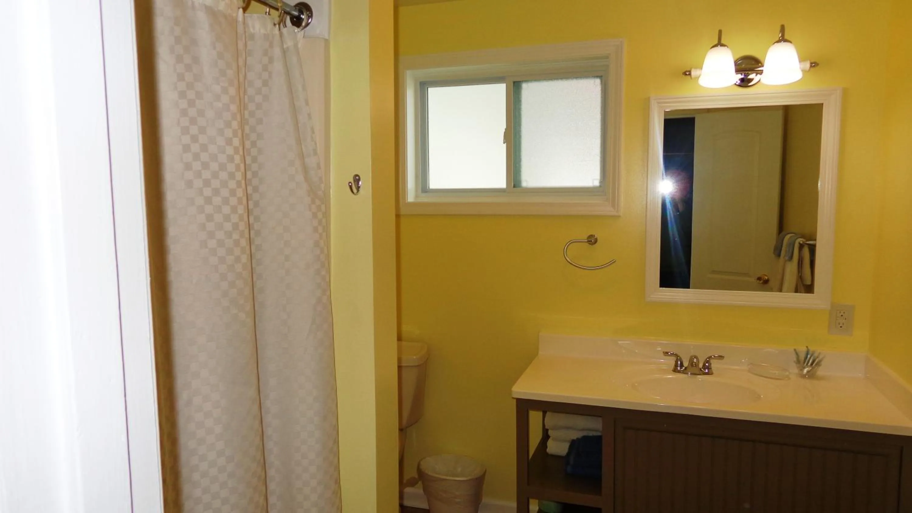 Bathroom in A Holiday Motel - Maggie Valley