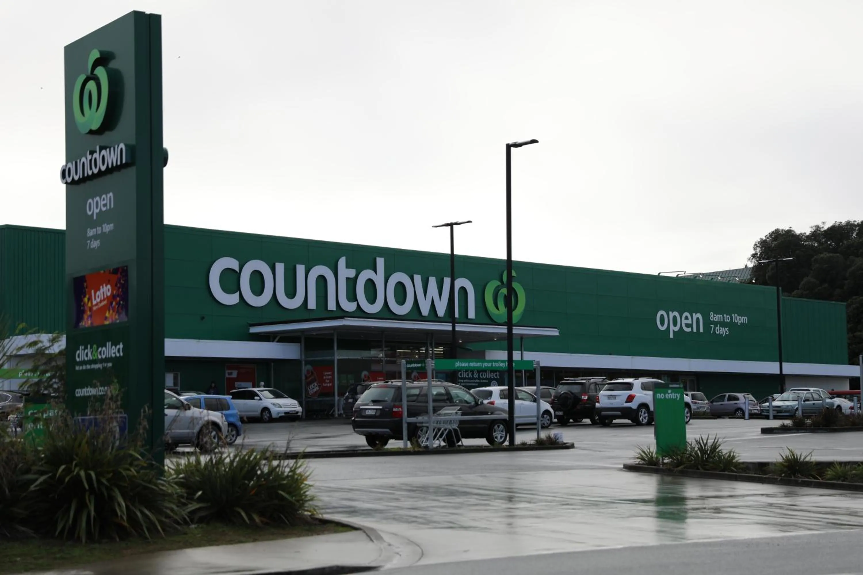 Supermarket/grocery shop in Regent Residential Villa