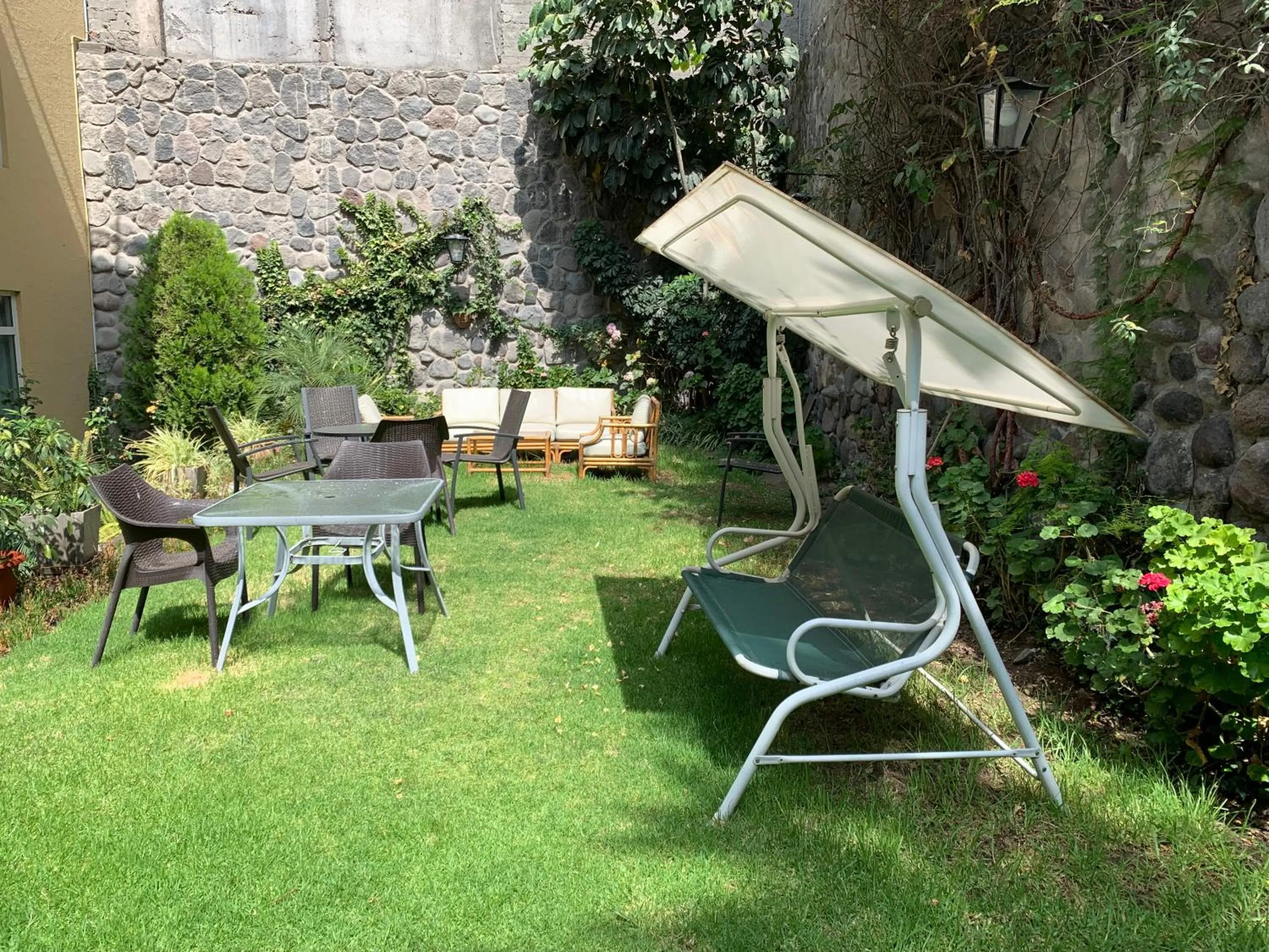 Garden in Hotel Los Tambos Colonial