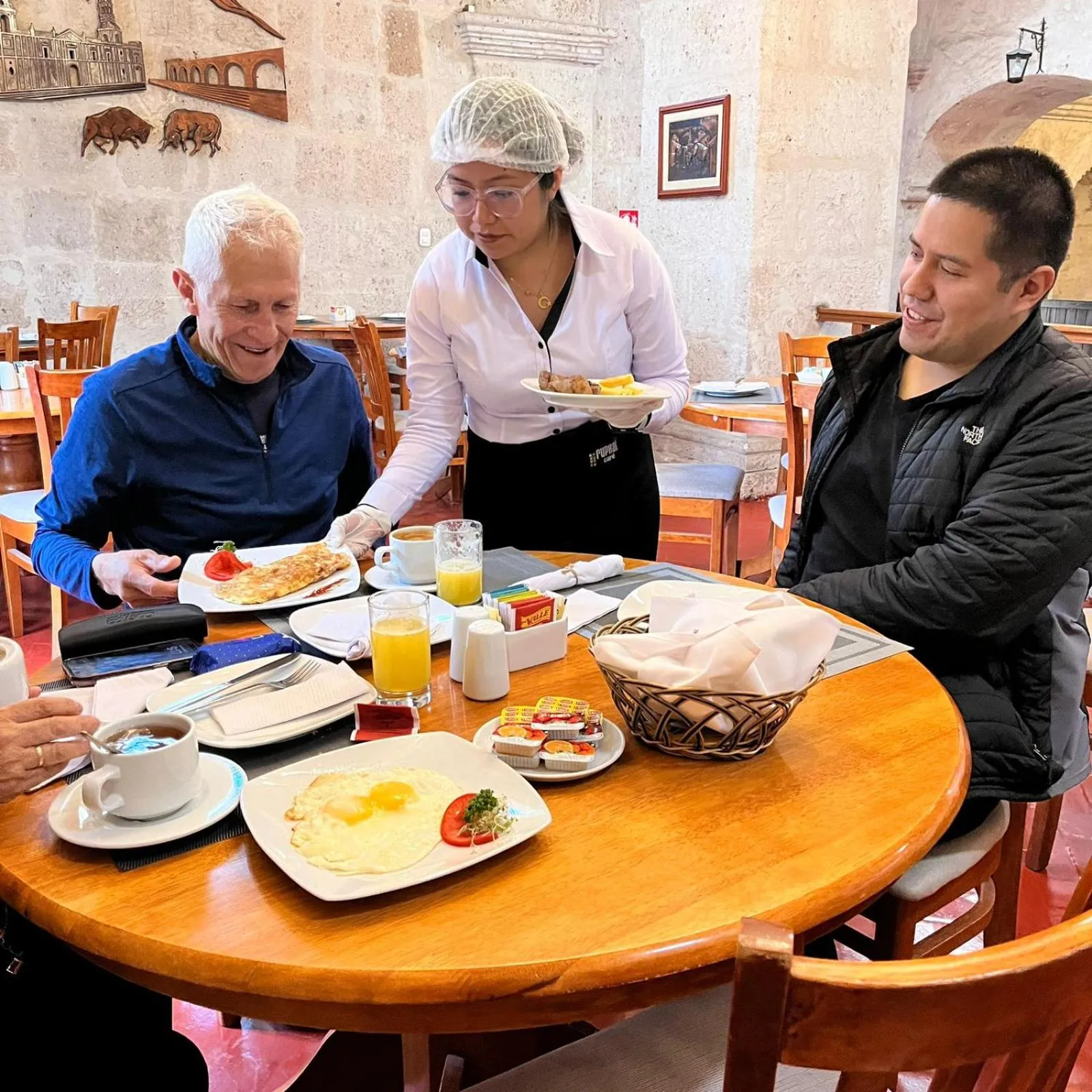 Breakfast in Hotel Los Tambos Colonial