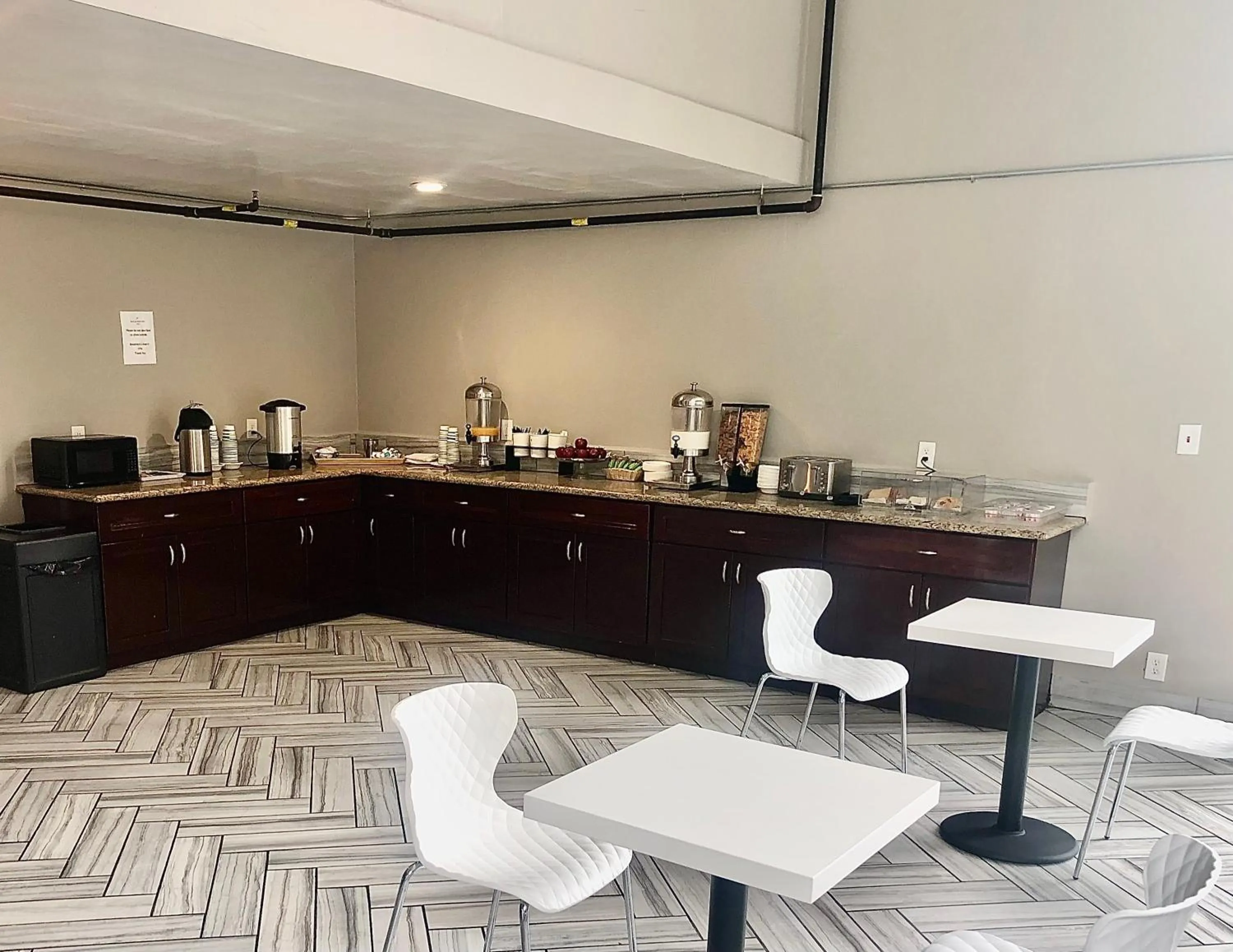 Breakfast in Jack London Inn