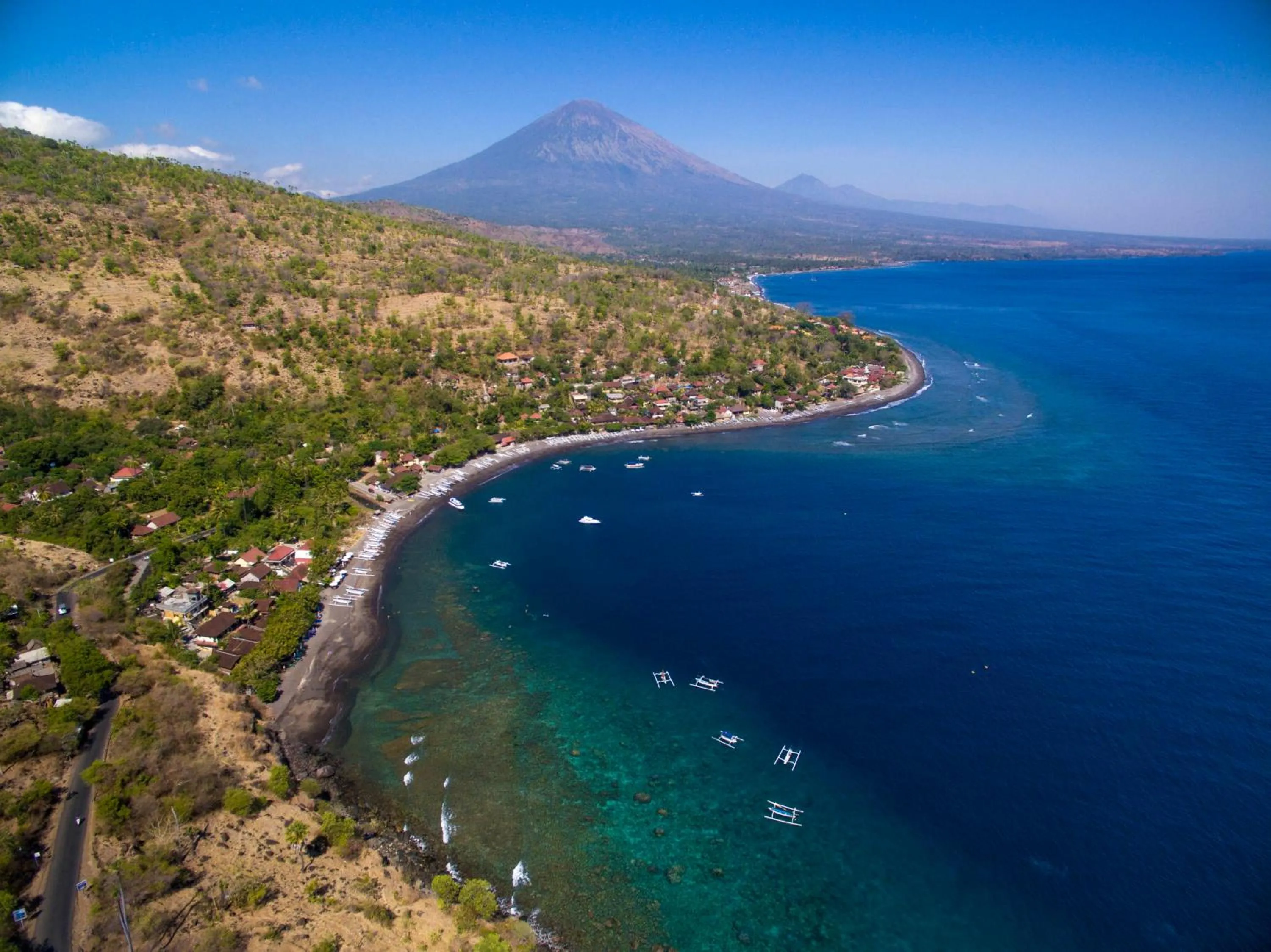 Natural landscape in Jemeluk Beach Bungalows
