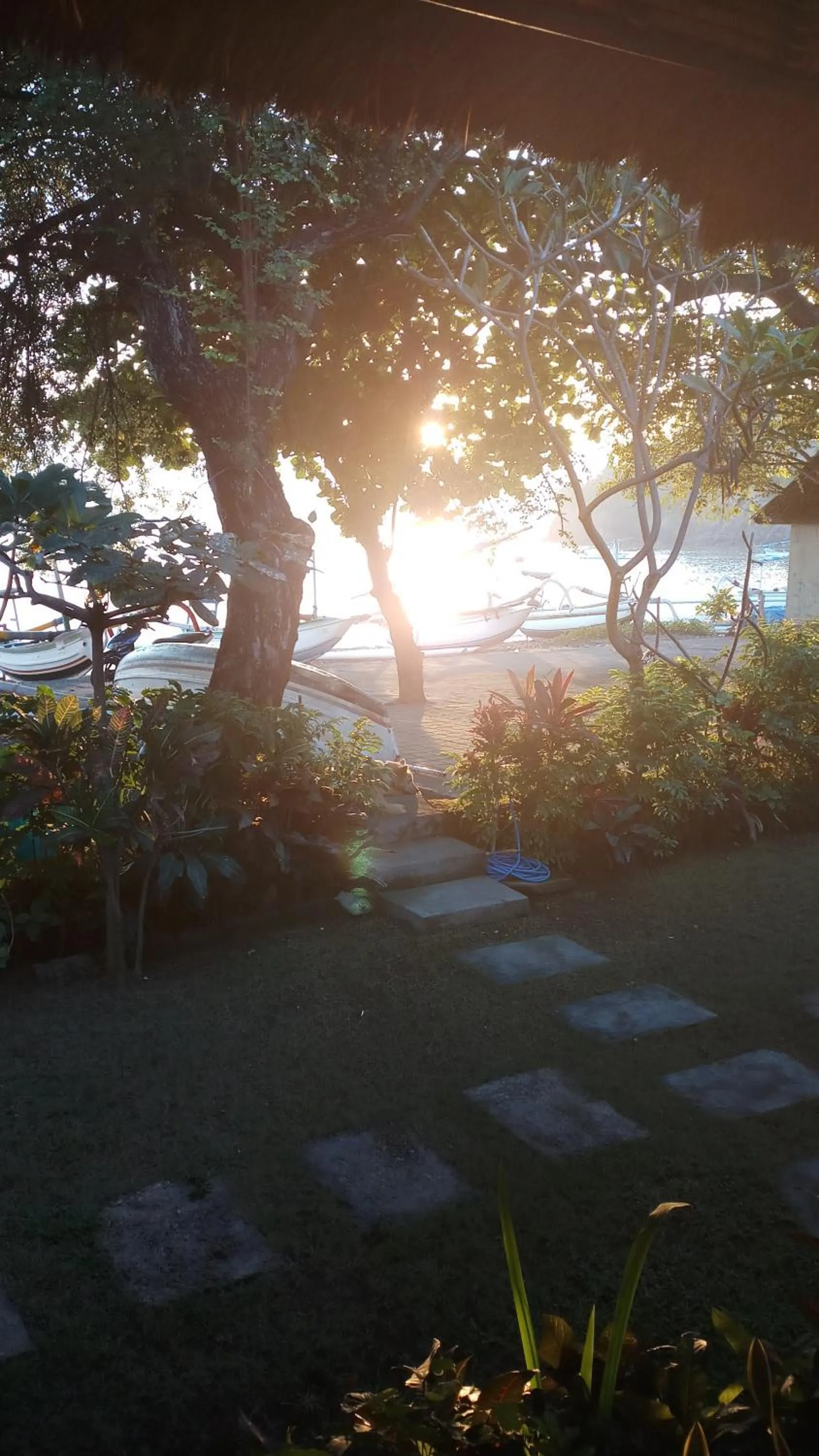 Beach in Jemeluk Beach Bungalows