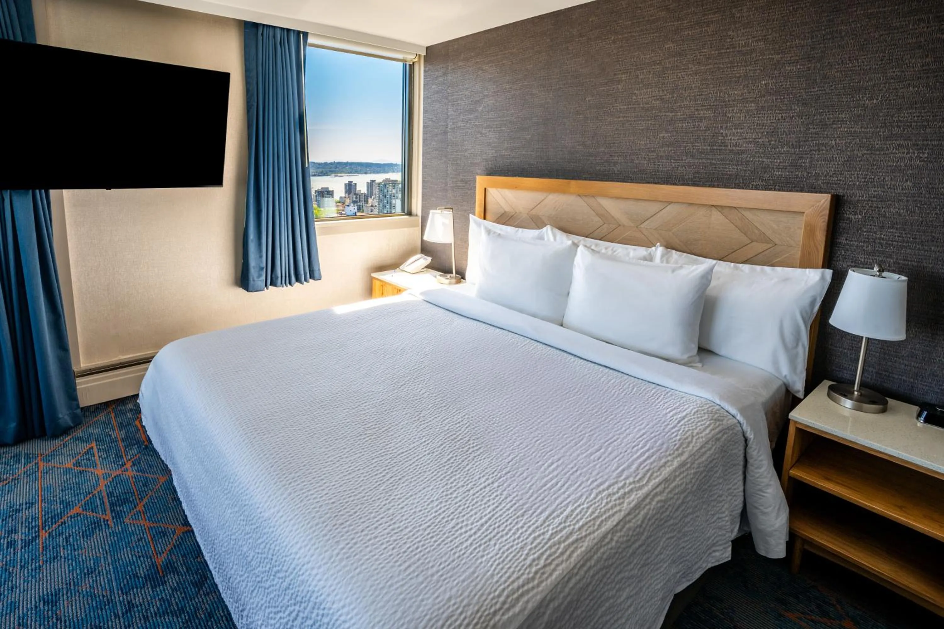 Bed in Blue Horizon Hotel