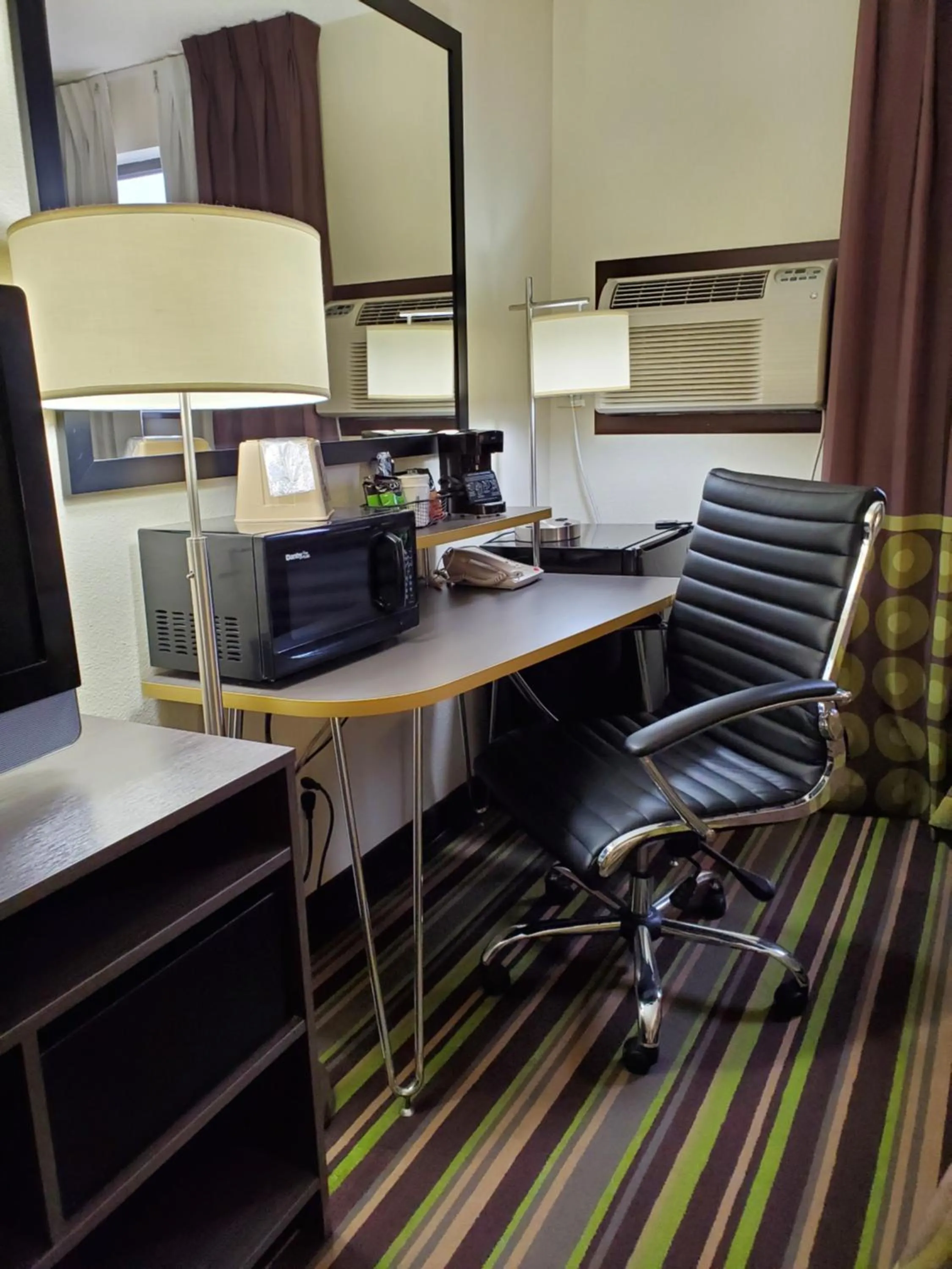 Business facilities in Super 8 by Wyndham Bozeman