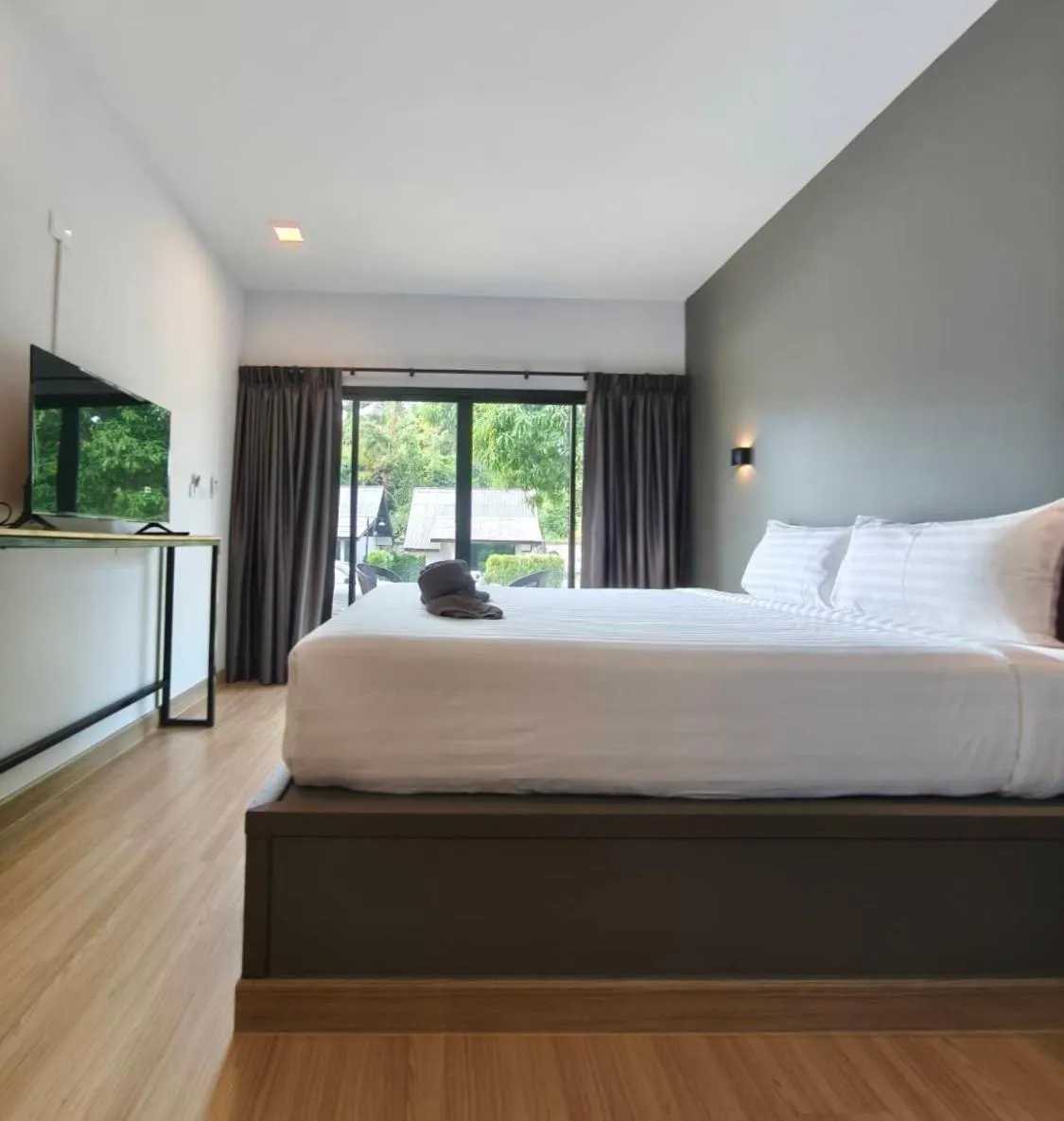 Bedroom, Bed in Banyan Resort @Rayong