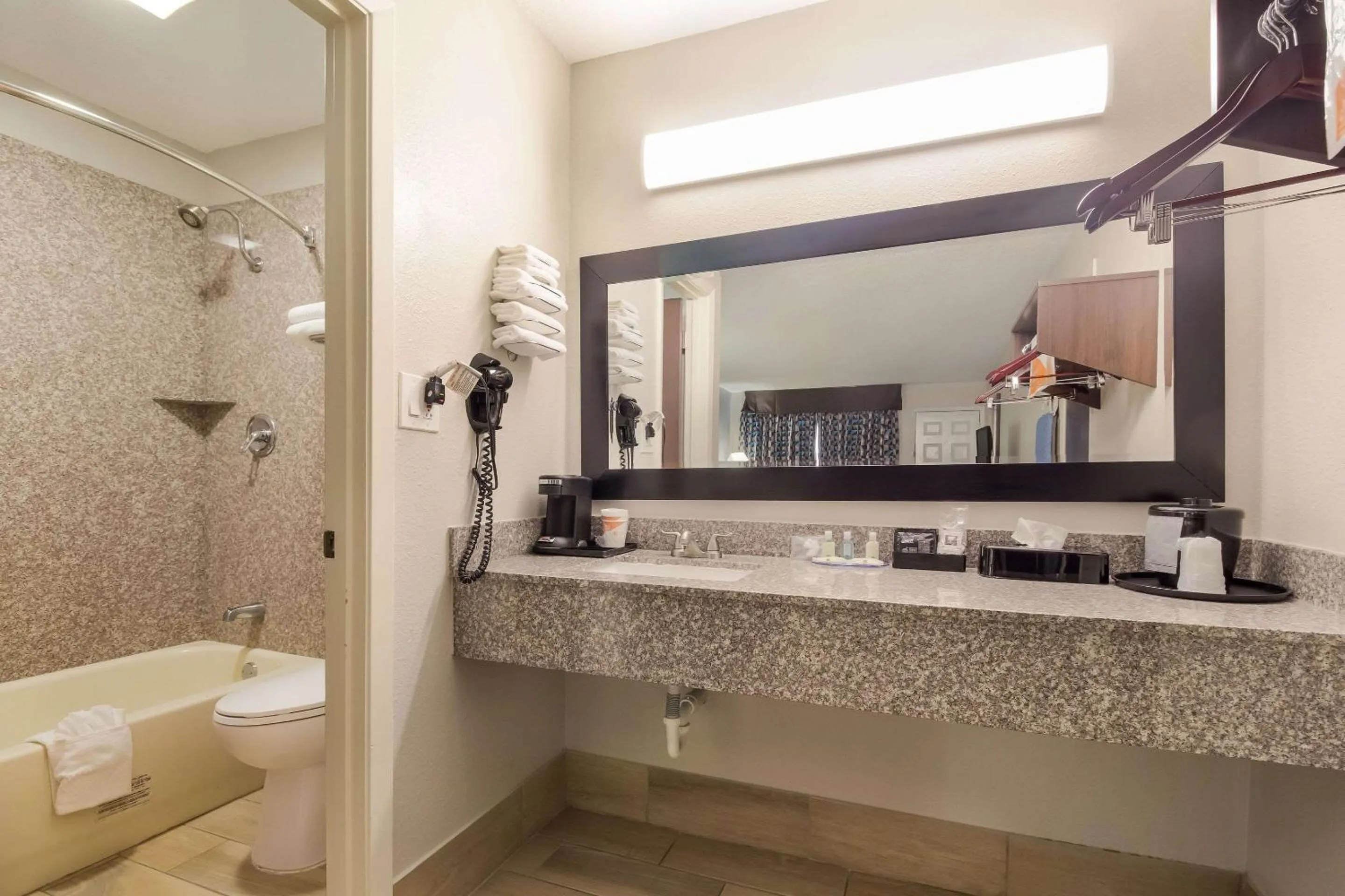 Bathroom in Quality Inn Madisonville