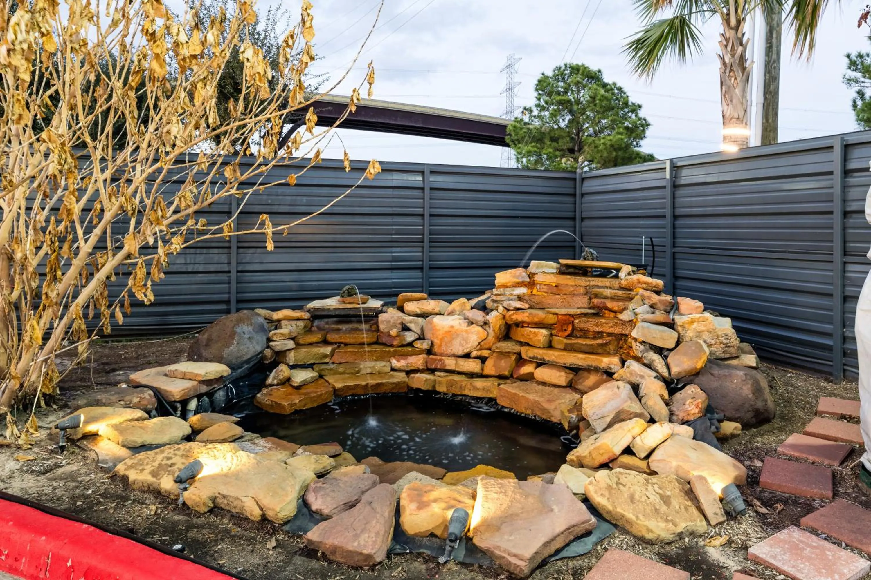 Natural landscape in Moonlight Suites - Houston/George Bush Int'l Airport