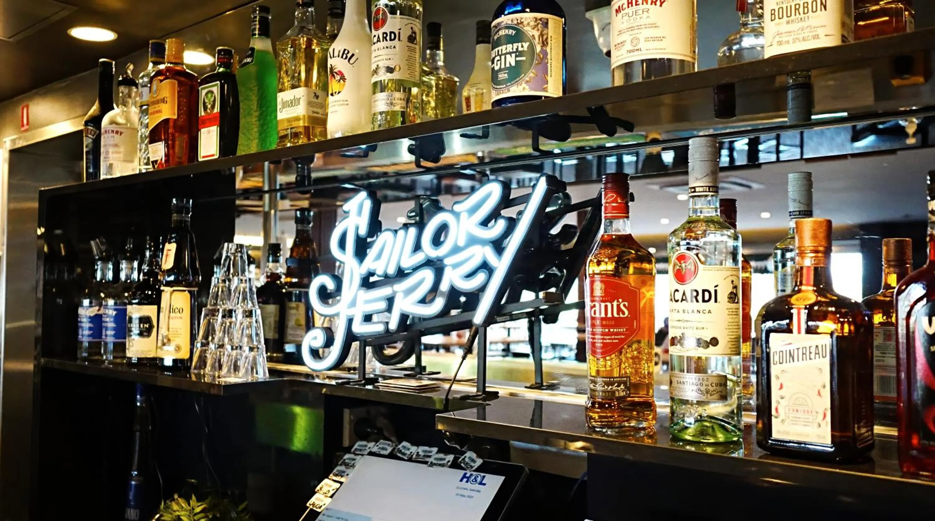 Lounge or bar in Foreshore Hotel