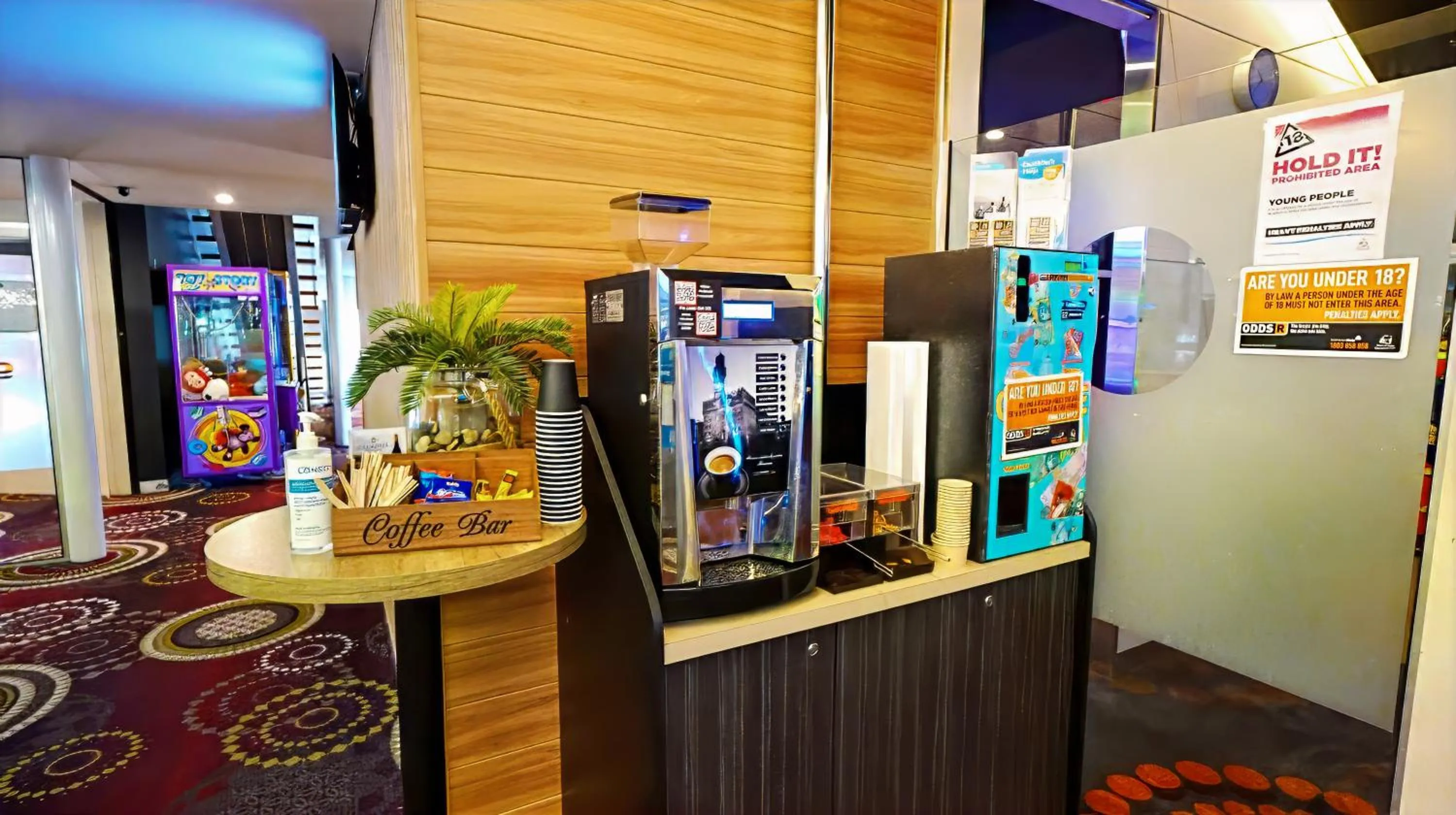 Coffee/tea facilities in Foreshore Hotel