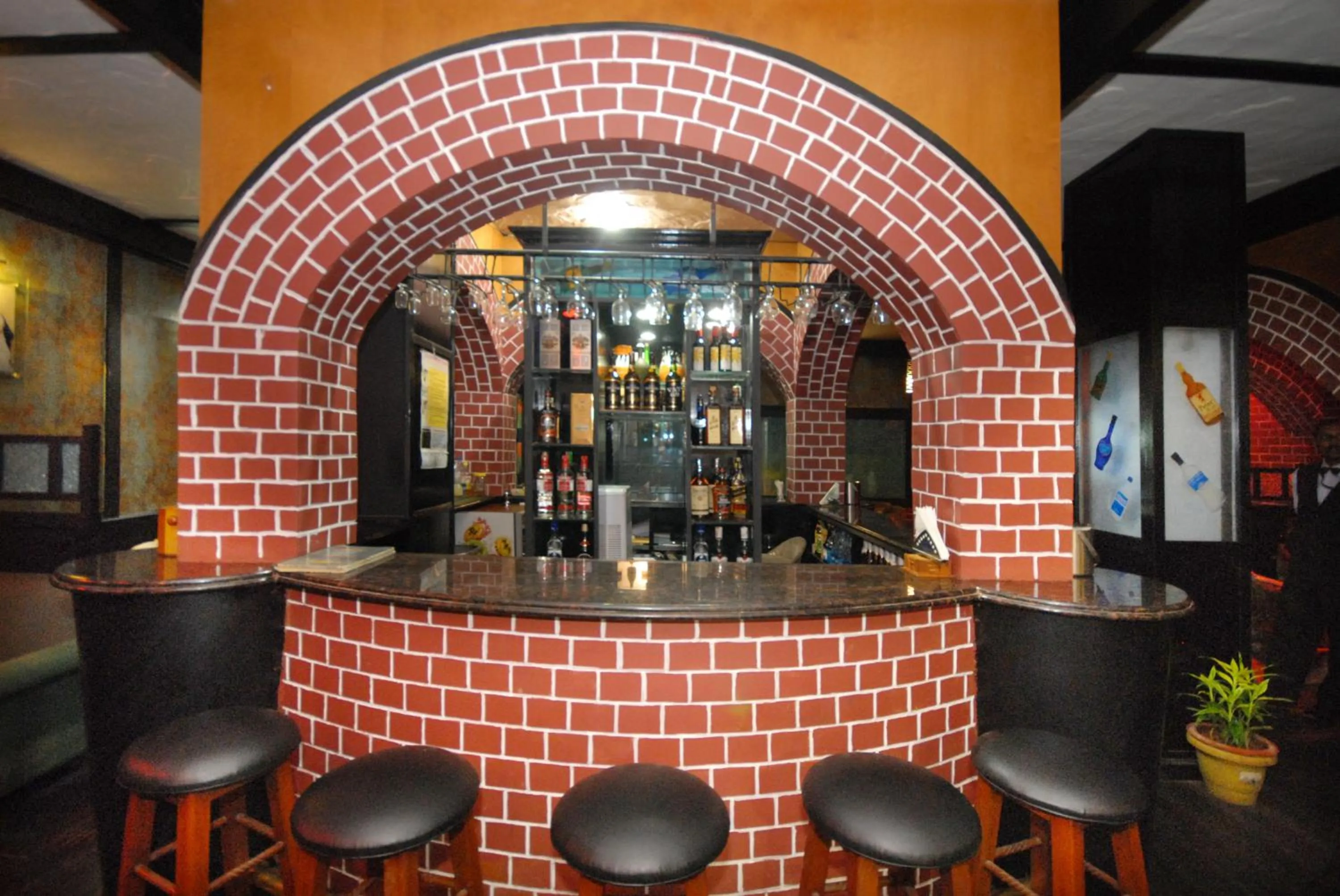 Lounge or bar in The New Marrion