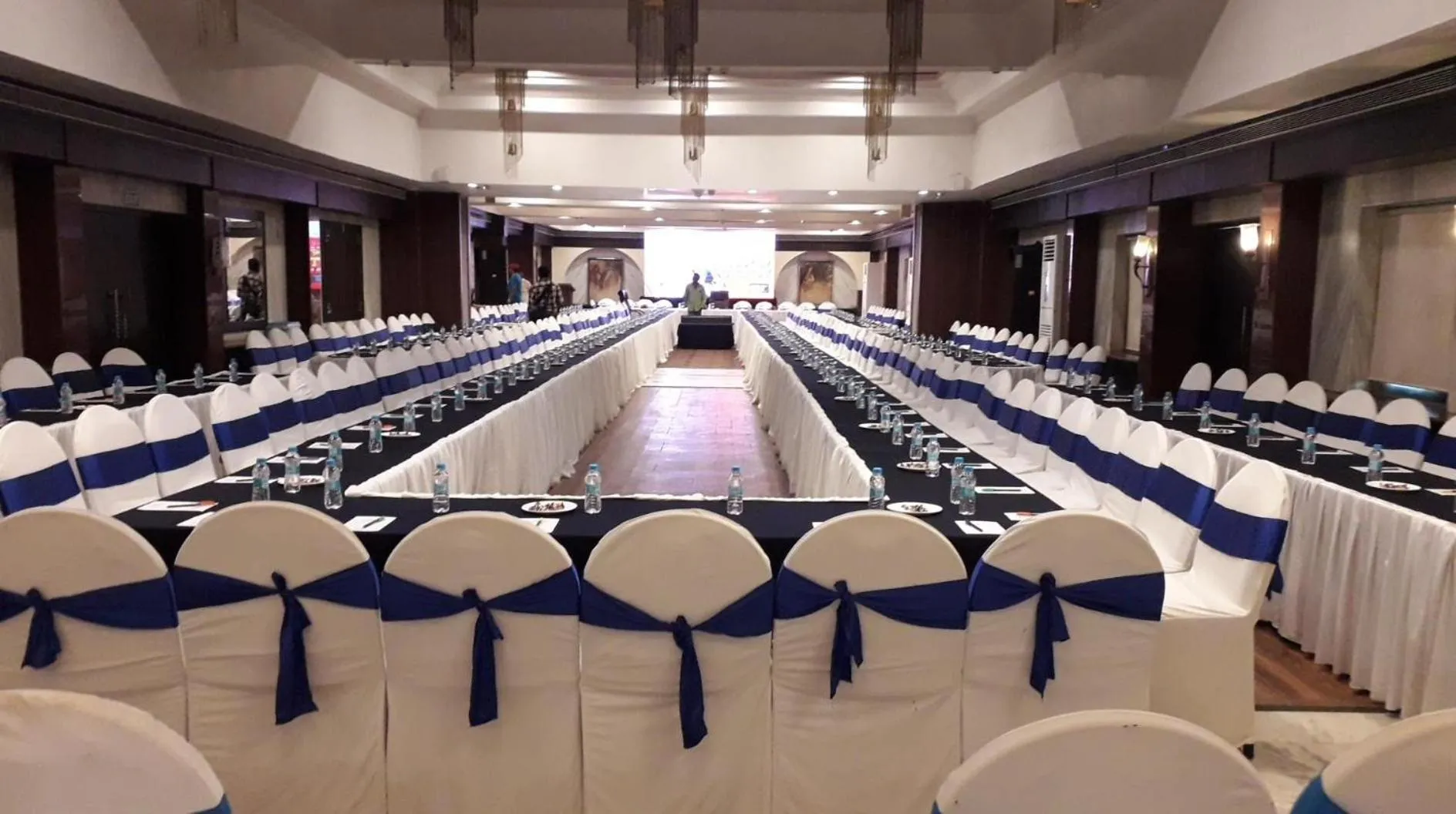 Meeting/conference room in The New Marrion