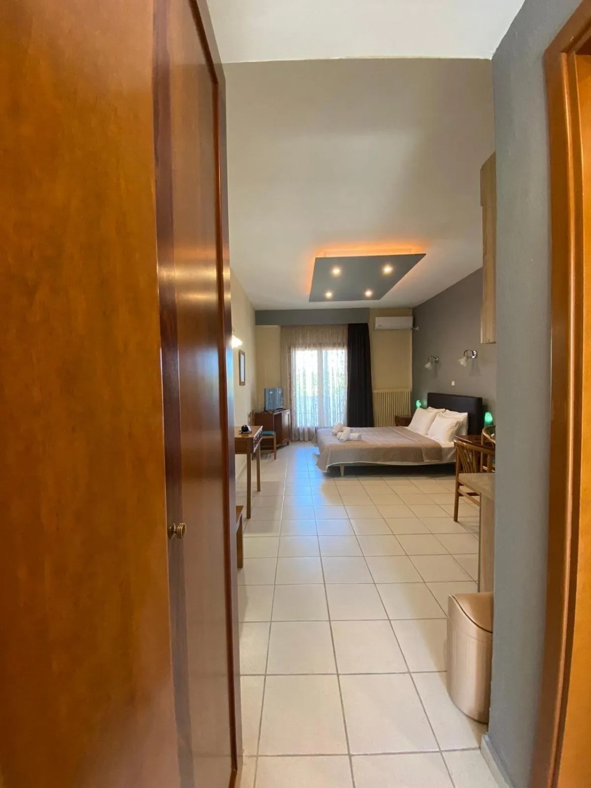 Bed in Thrassa Hotel