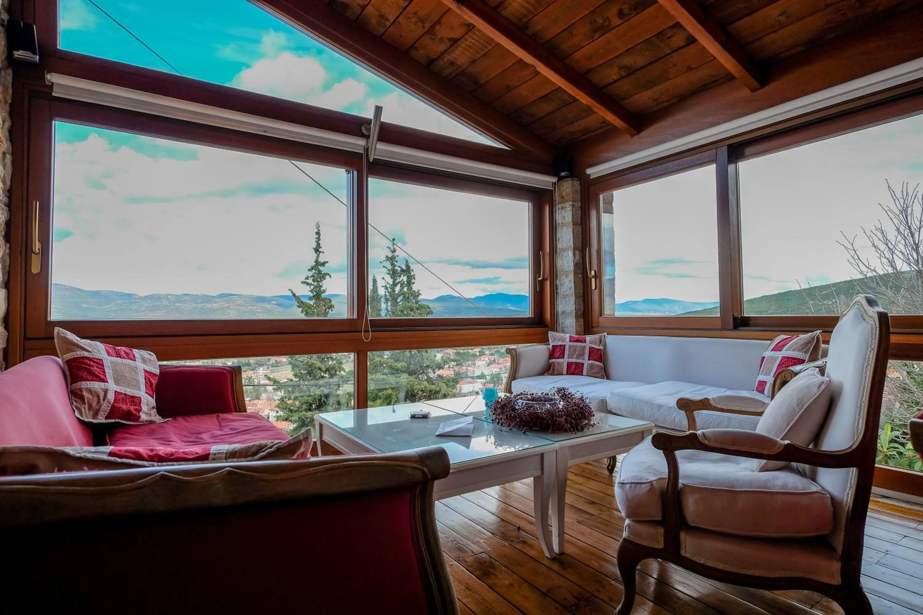 Day in Kyriaki Guesthouse & Suites