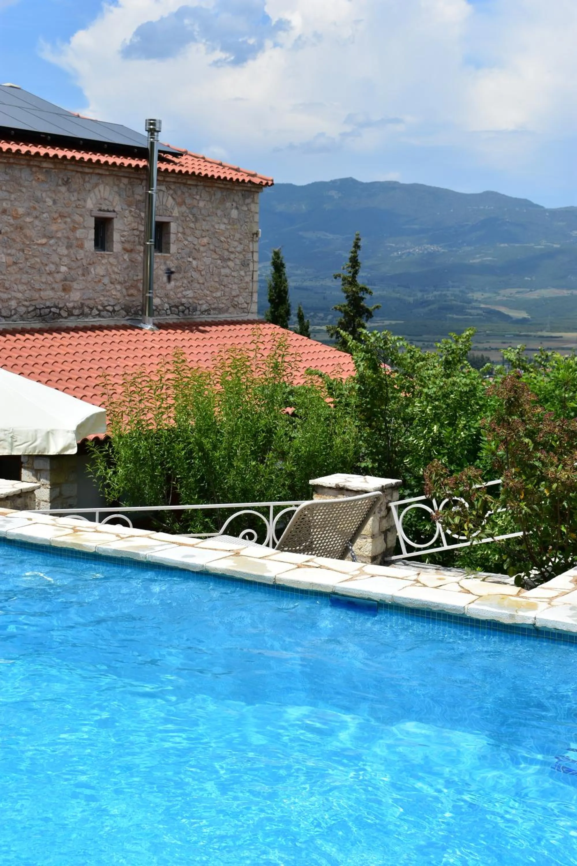 Kyriaki Guesthouse & Suites