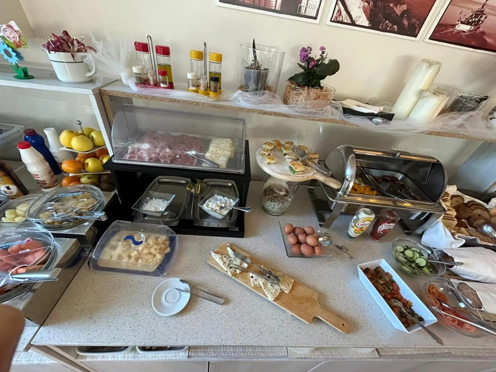 Buffet breakfast in Mini Hotel