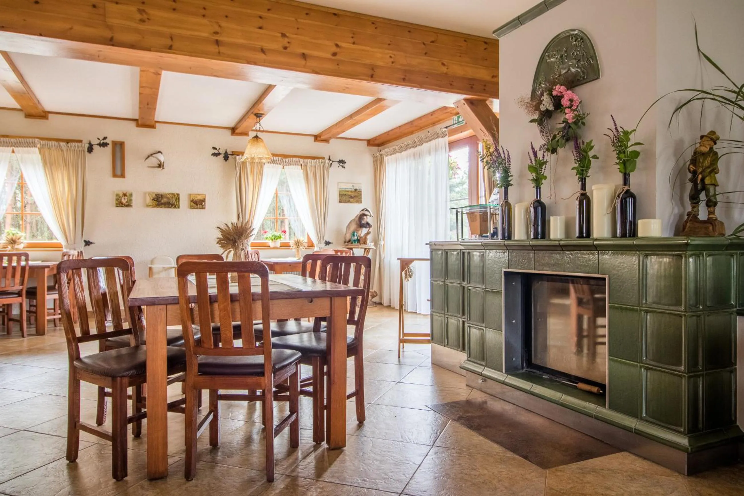 Restaurant/places to eat in Hotel Osada Karbówko Wellness & SPA