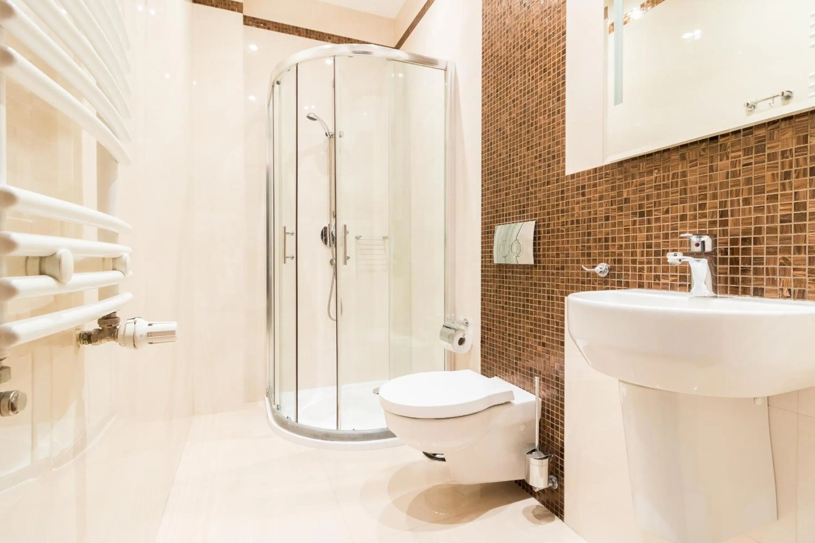 Bathroom in Hotel Osada Karbówko Wellness & SPA