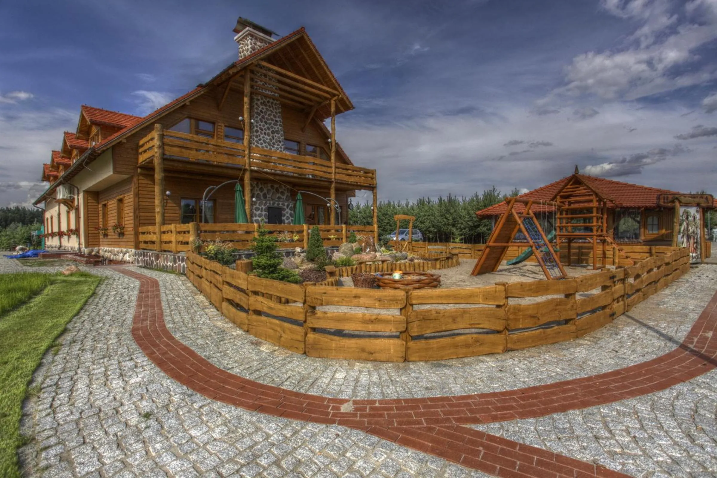 Restaurant/places to eat in Hotel Osada Karbówko Wellness & SPA