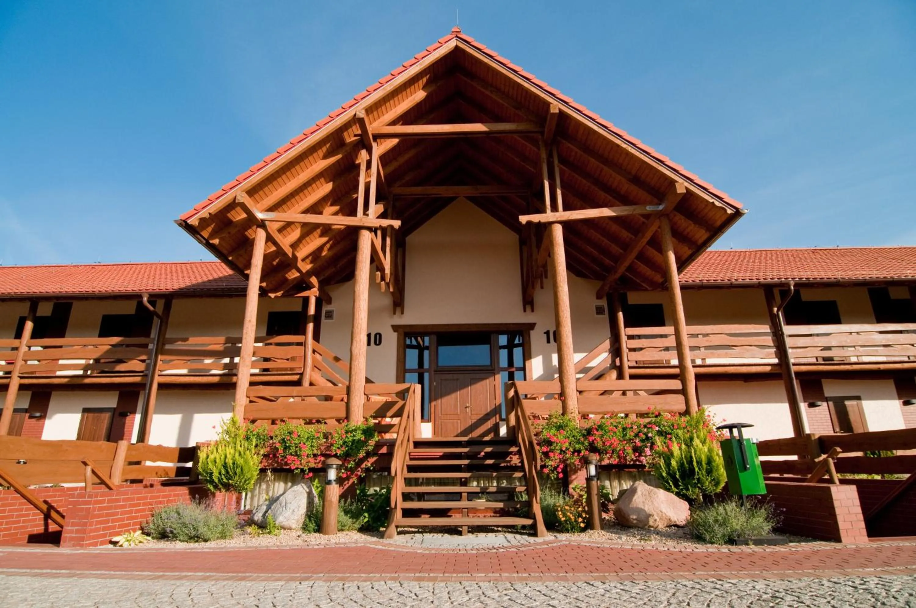 Facade/entrance in Hotel Osada Karbówko Wellness & SPA