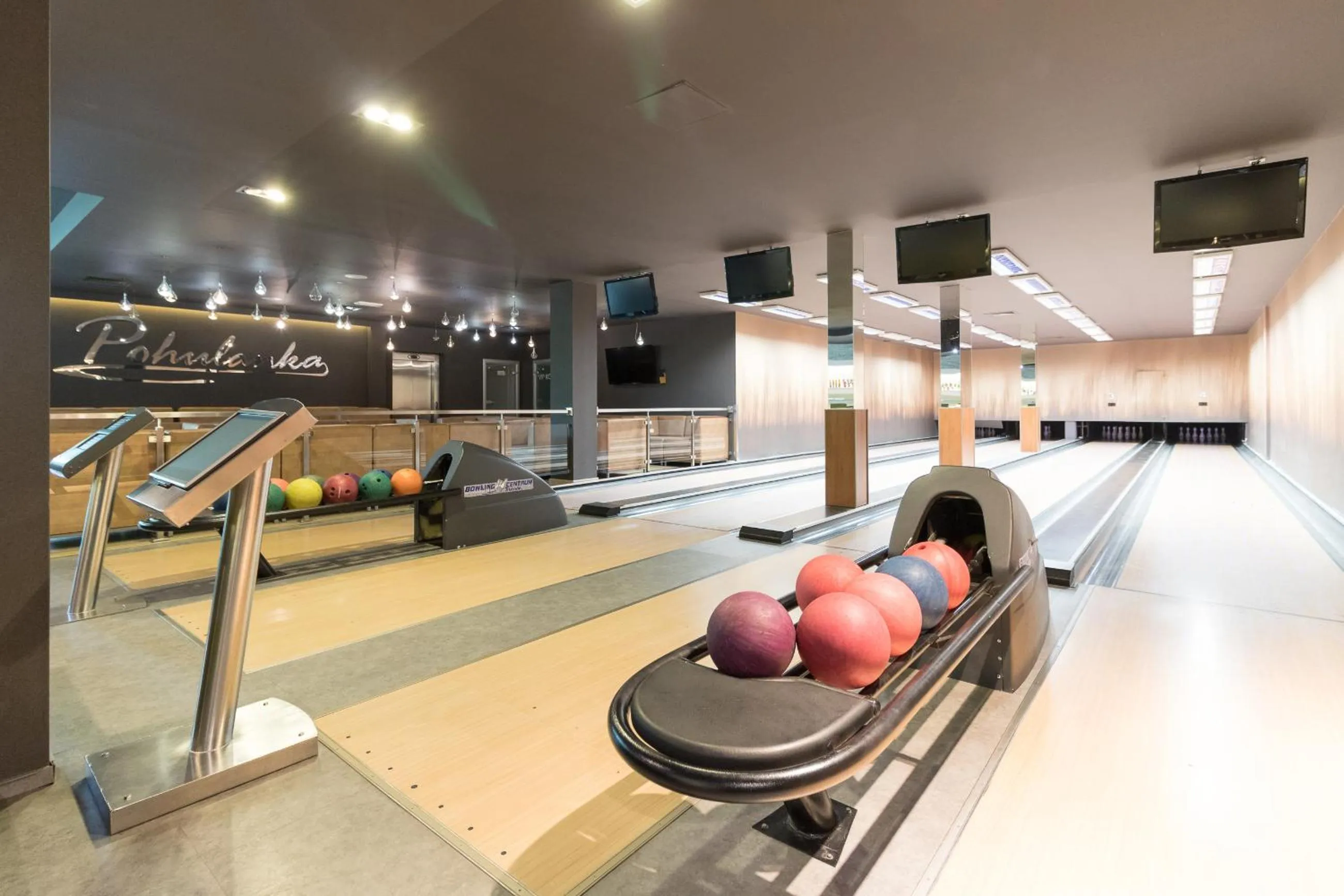 Billiard in Hotel Osada Karbówko Wellness & SPA