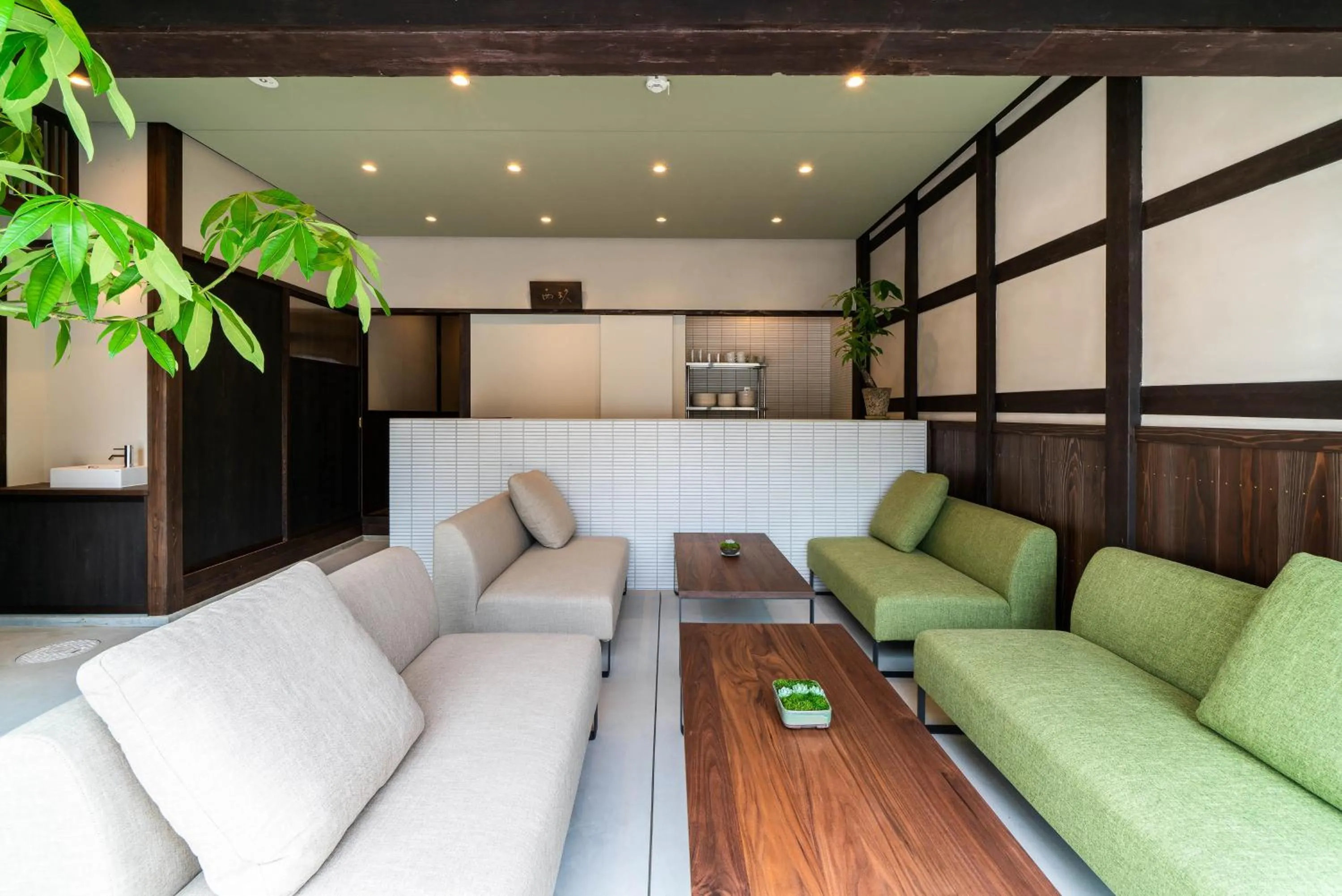 Communal lounge/ TV room in Saik