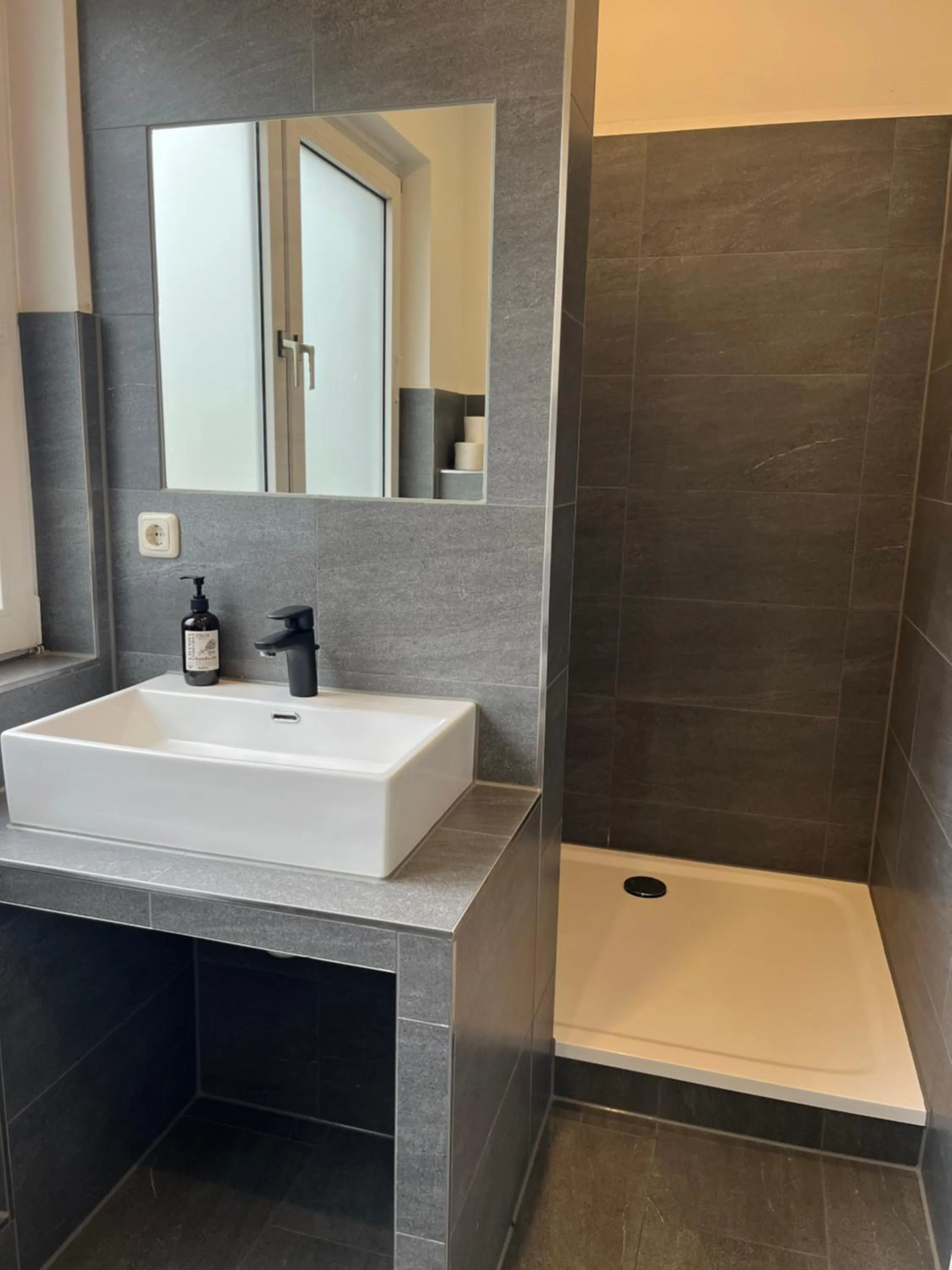 Shower in Blue Doors Hostel KTV